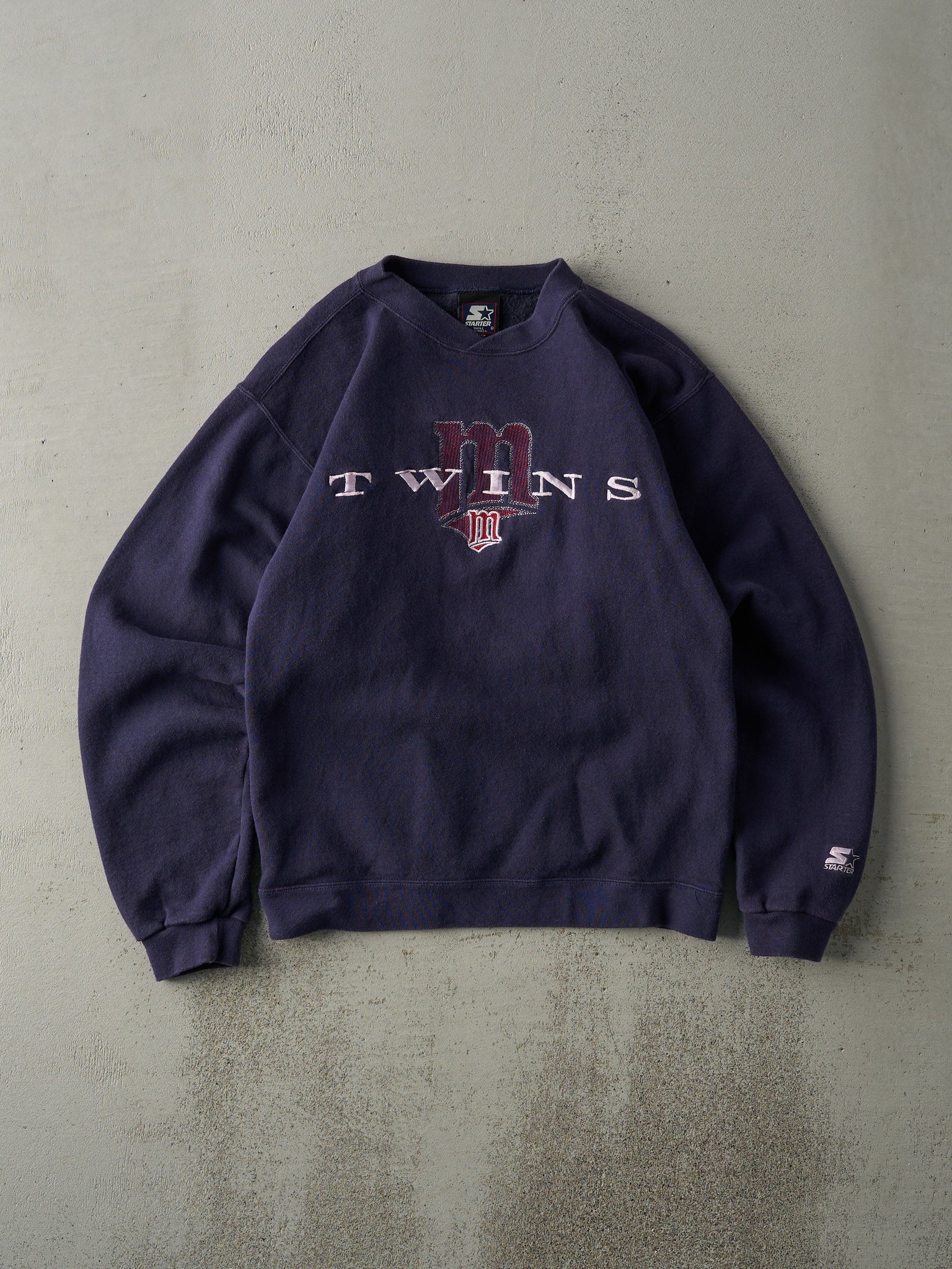 Vintage 90s Navy Blue Minnesota Twins Embroidered Crewneck (S)