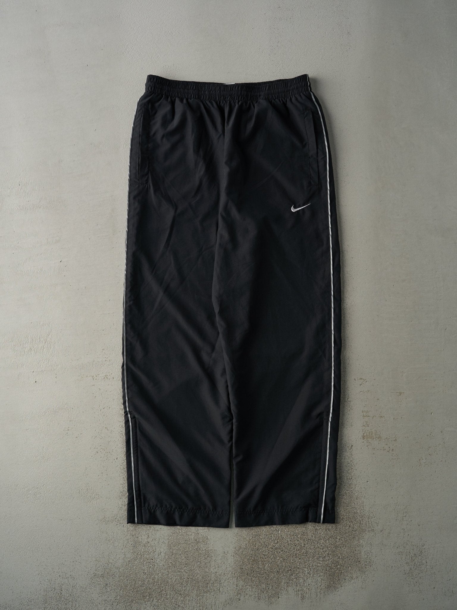 Vintage Y2K Black Nike Dri-Fit Track Pants (34x32)