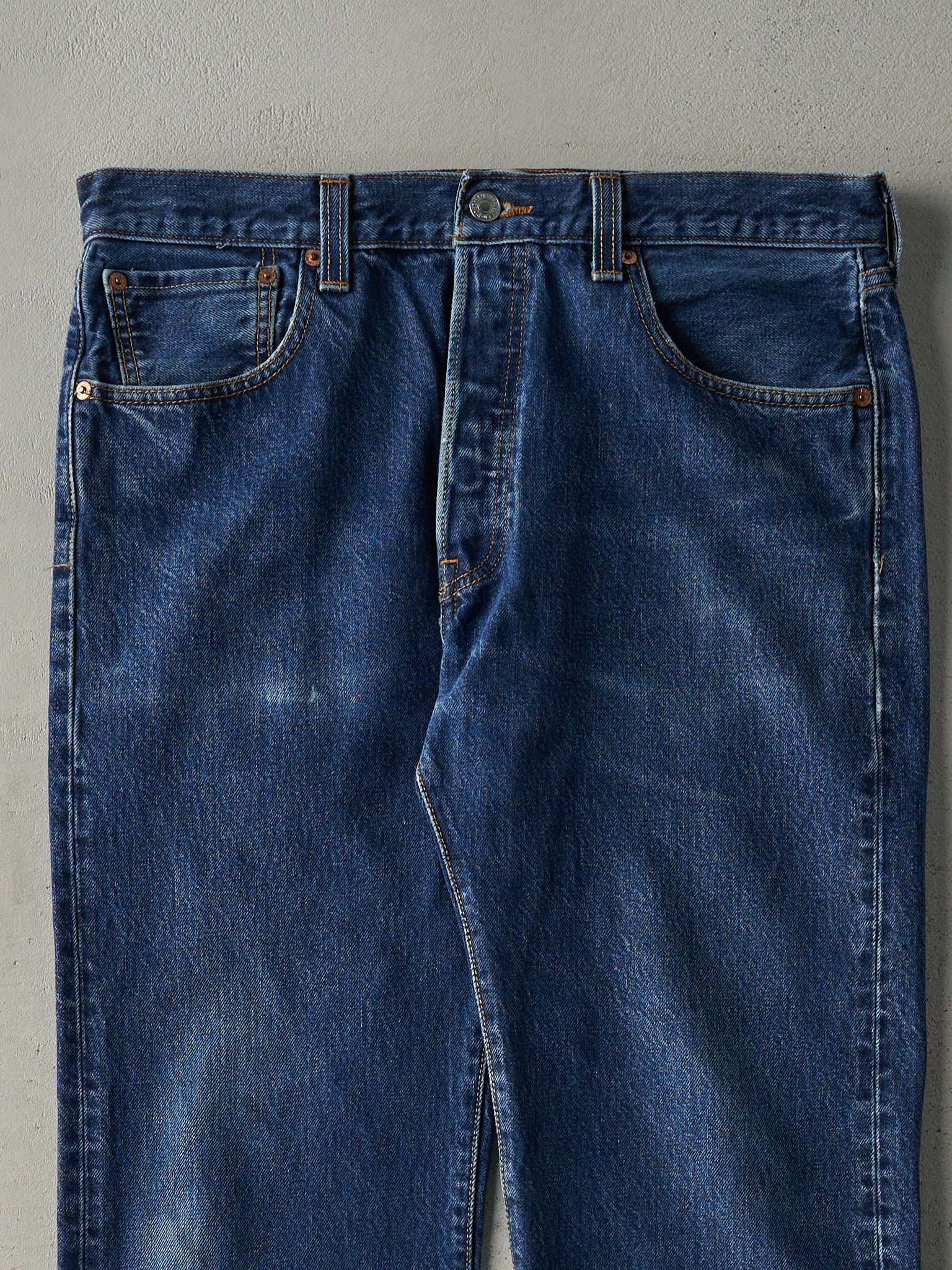 Vintage Y2K Faded Mid Wash Levi's 501 Jeans (34x30)