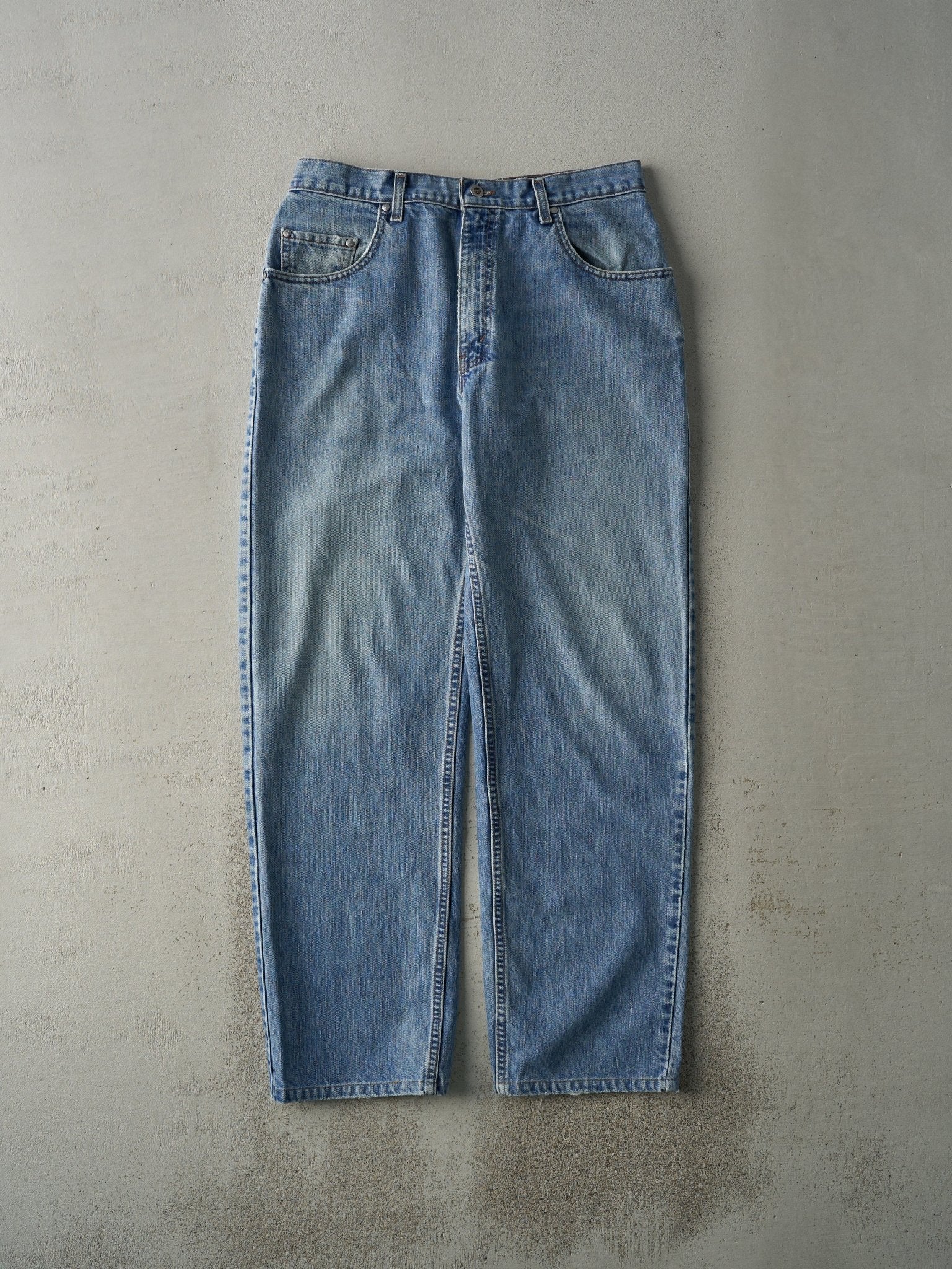 Vintage 90s Light Wash Straight + Relaxed Fit Levi's Silver Tab Jeans (33x32)