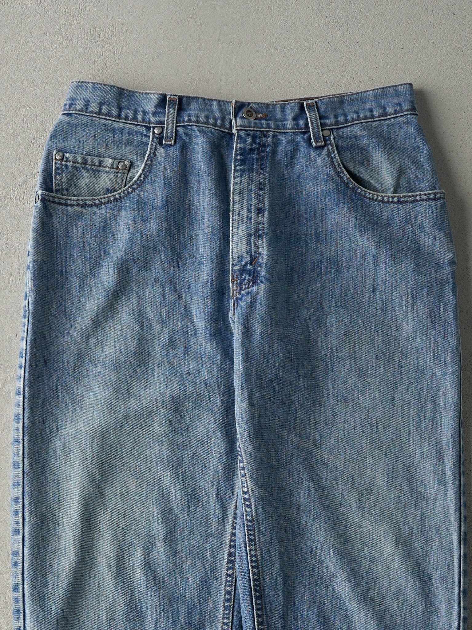 Vintage 90s Light Wash Straight + Relaxed Fit Levi's Silver Tab Jeans (33x32)