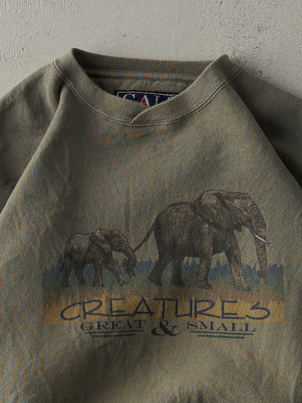 Vintage 90s Green Creatures Great & Small Nature Crewneck (S/M)