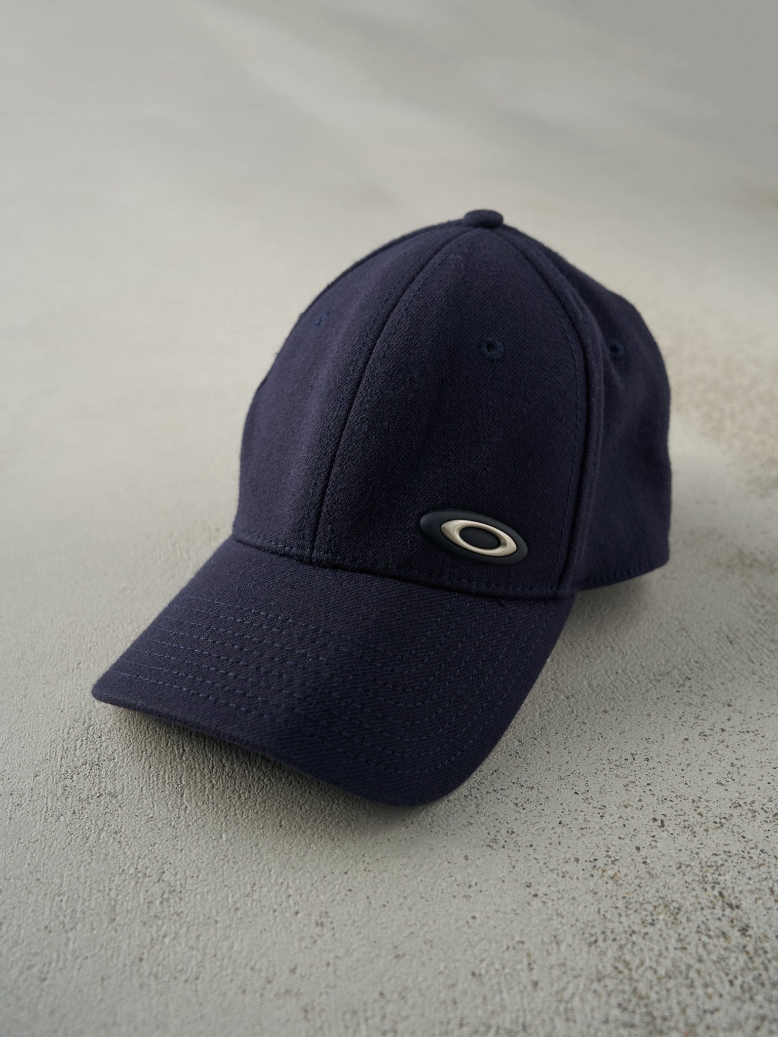 Vintage Y2K Navy Blue Oakley Flex Fit Hat (S/M)