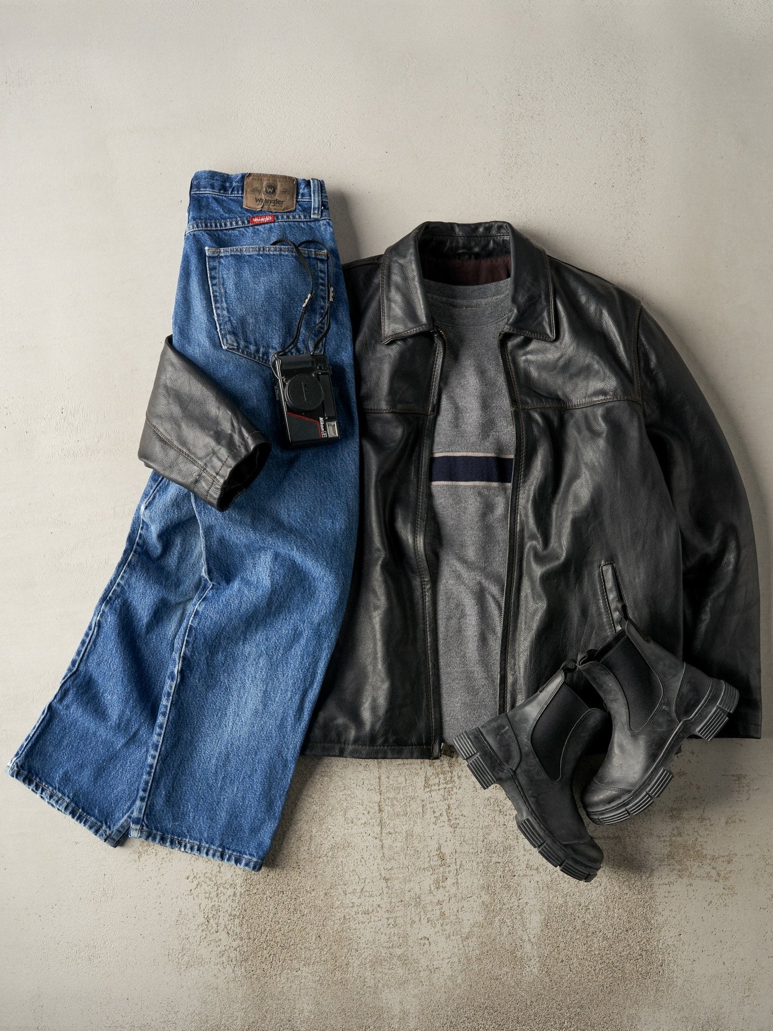 Vintage Y2K Black Columbia Sportswear Leather Jacket (M