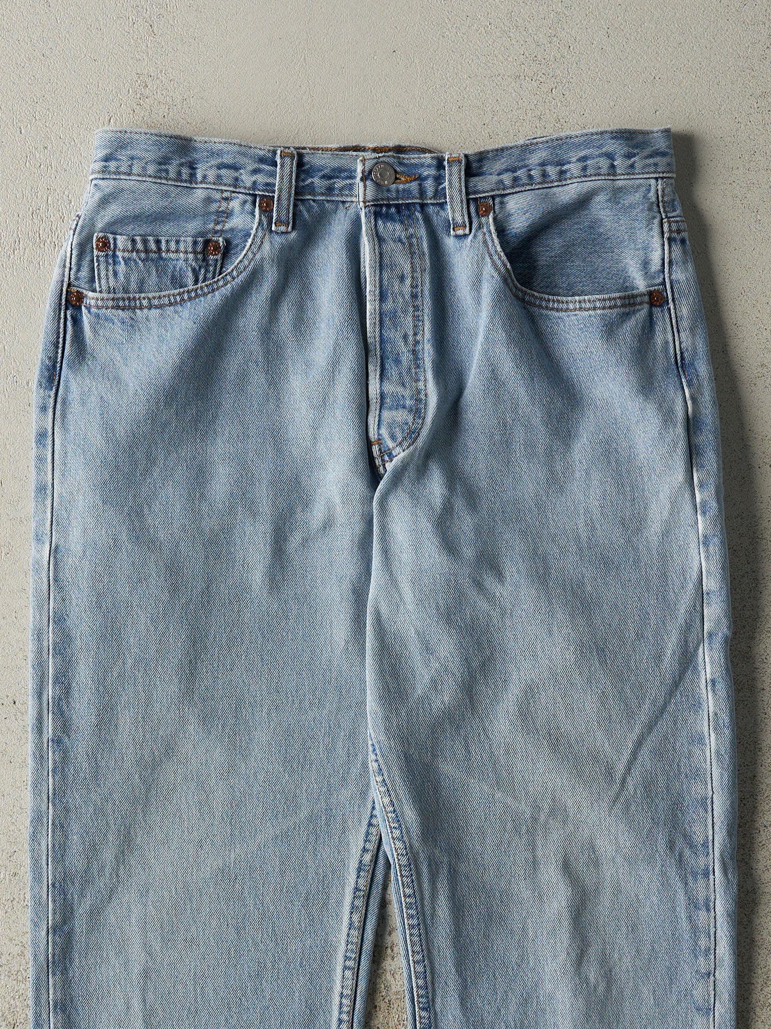 Vintage 80s Light Wash Levi's 501 Jeans (31.5x30)