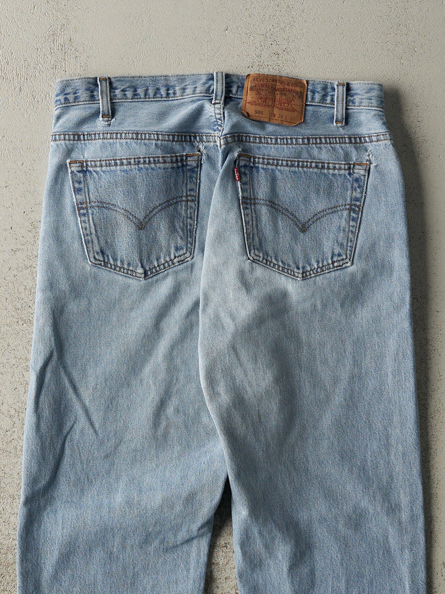 Vintage 80s Light Wash Levi's 501 Jeans (31.5x30)