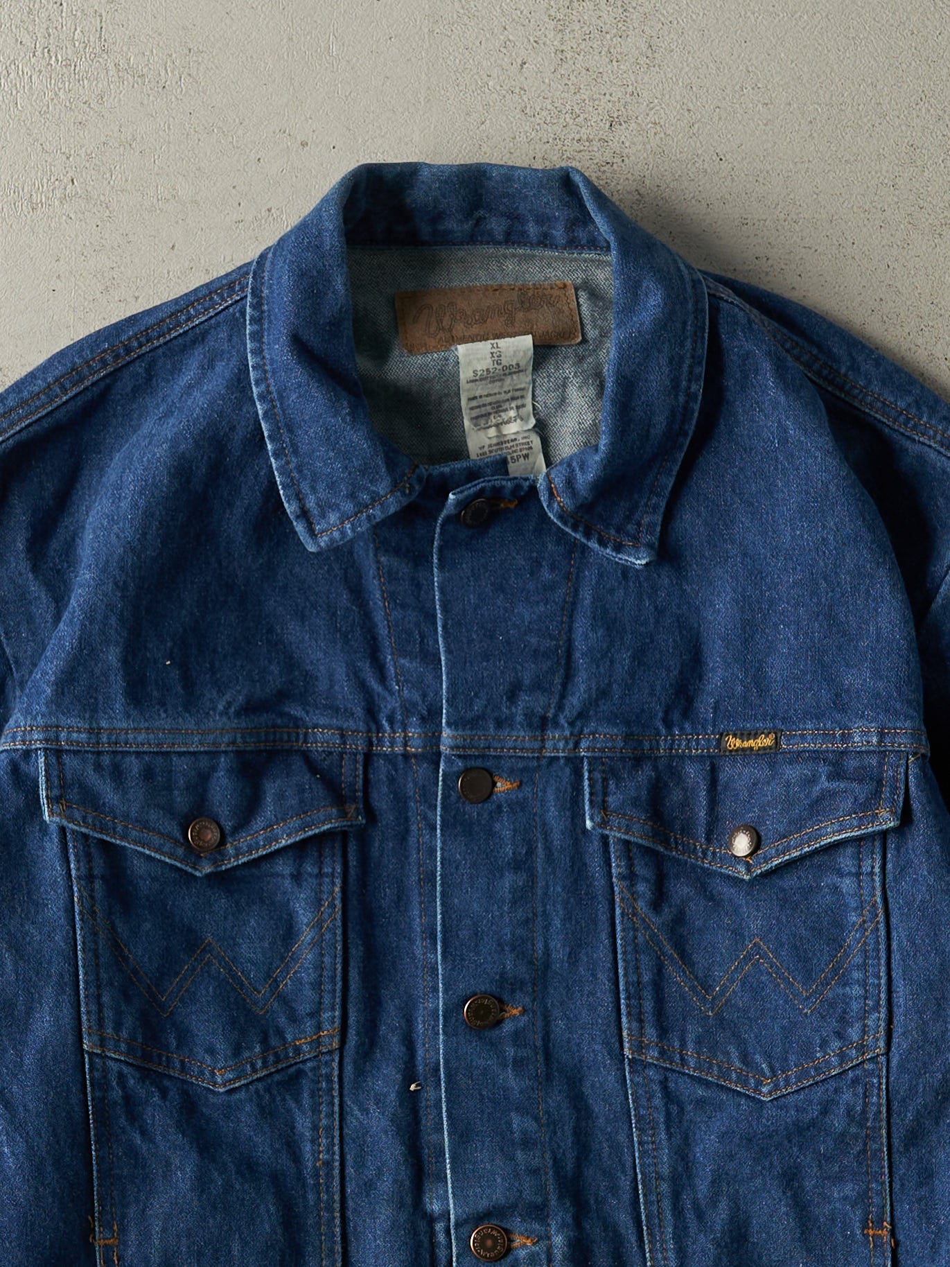 Vintage 90s Dark Wash Wrangler Jean Jacket (L)