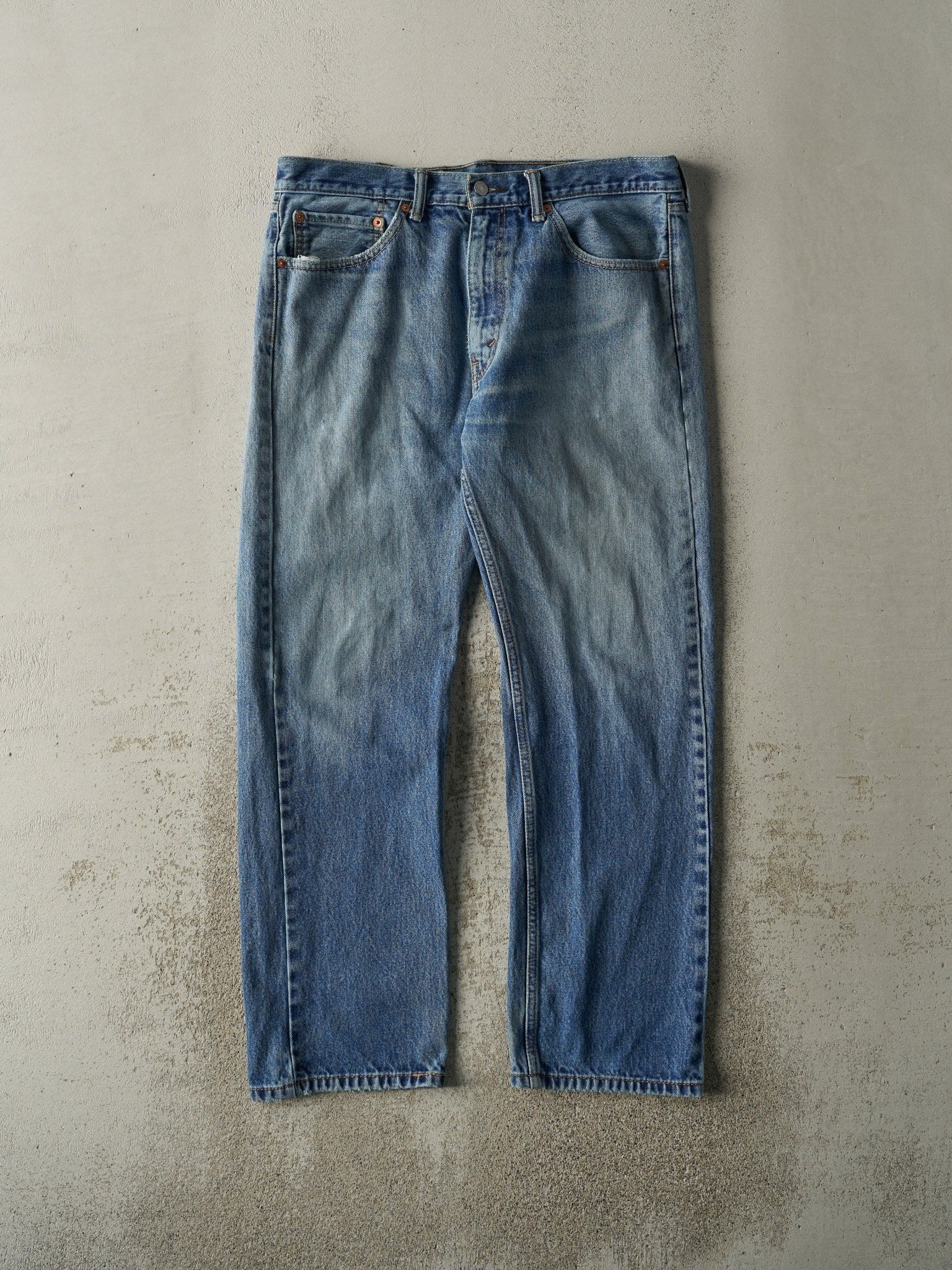 Vintage Y2K Mid Wash Levi's 505 Jeans (36x29)