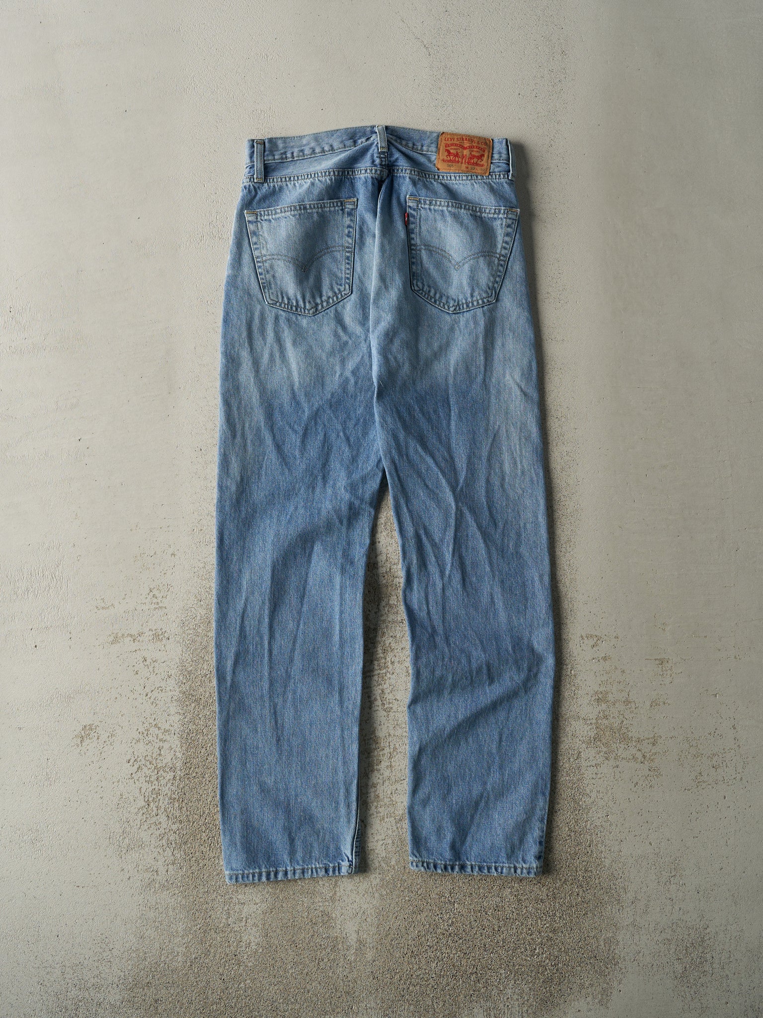 Vintage Y2K Light Wash Levi's 505 Jeans (32x32.5)