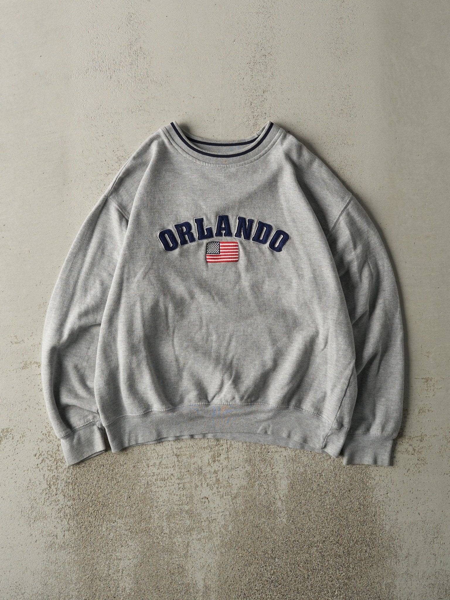 Vintage Y2K Grey Embroidered Orlando Crewneck (M/L)