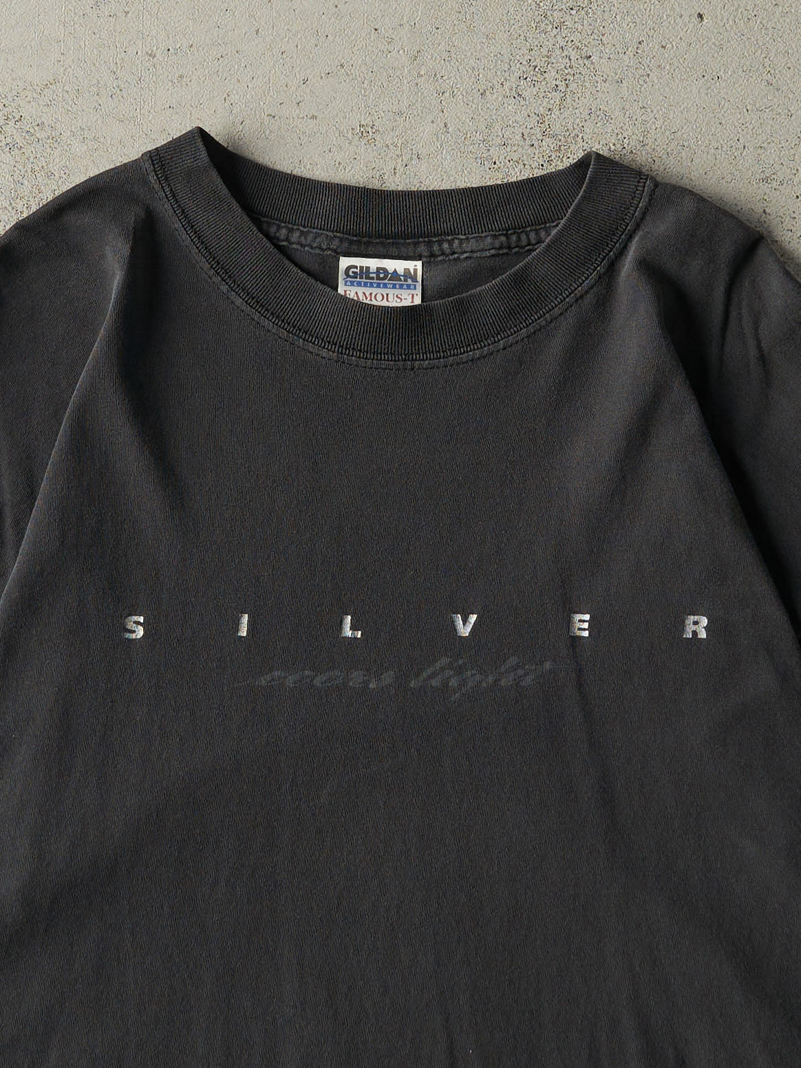 Vintage Y2K Faded Black Coors Light Silver Tee (M)