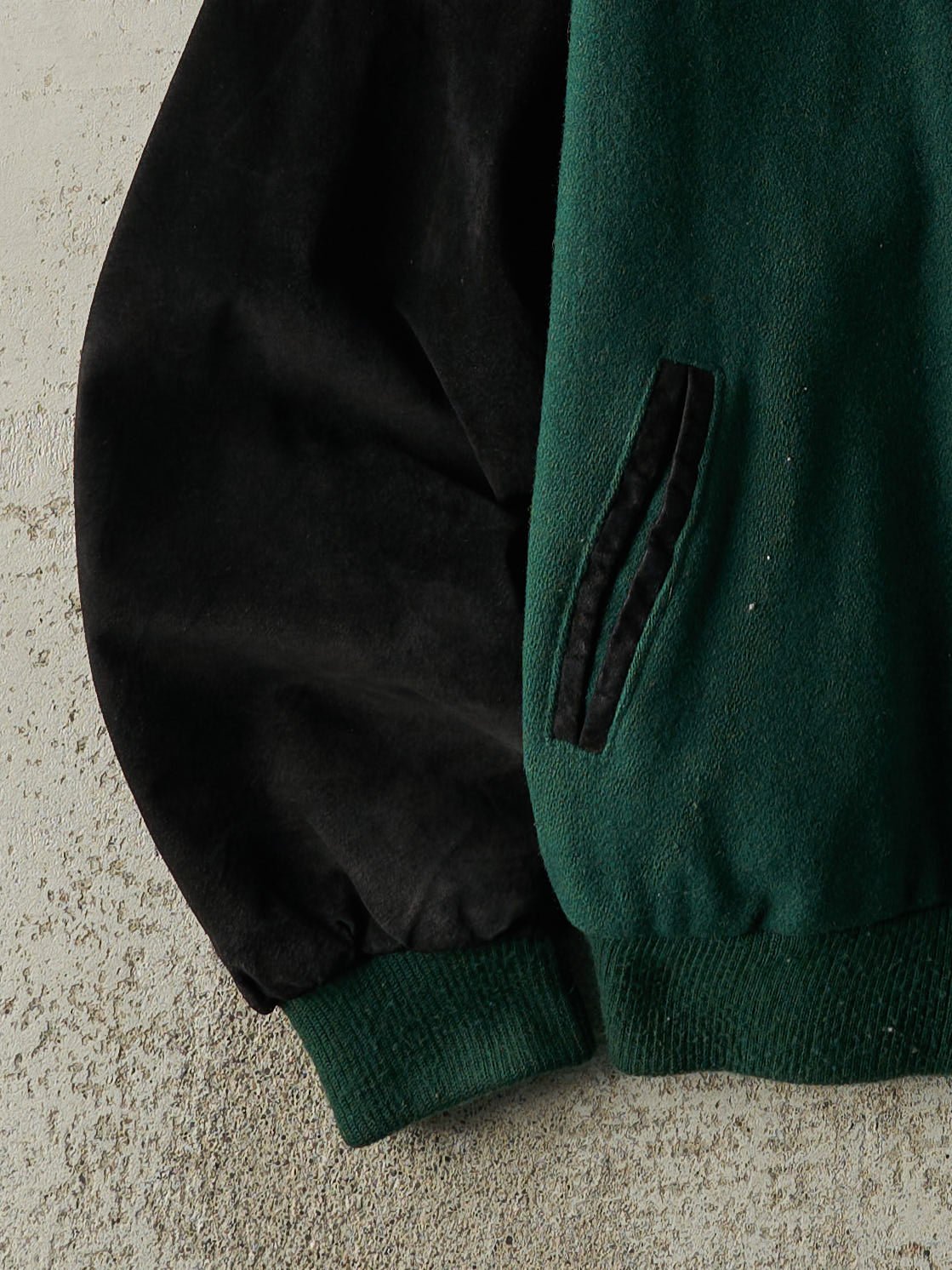 Vintage 90s Green & Black Alexander Keiths Varsity Jacket (L)