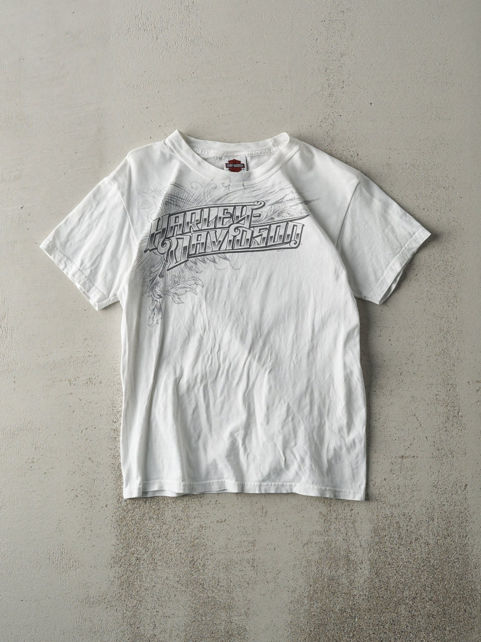 11' White Black Hills South Dakota Harley Davidson Tee (XS)