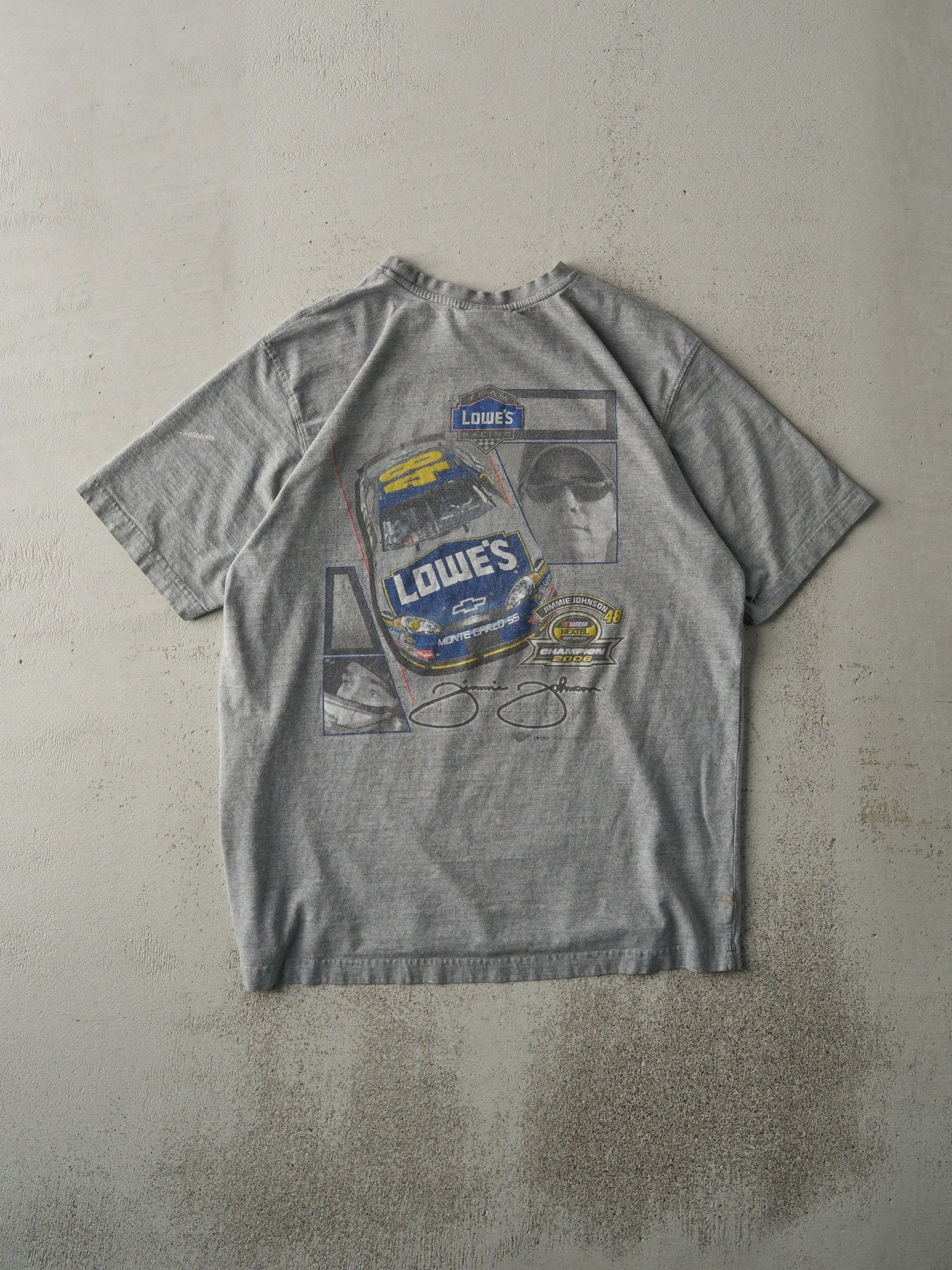 Vintage 06' Grey Nascar Jimmie Johnson Nextel Cup Champion Racing Tee (M)