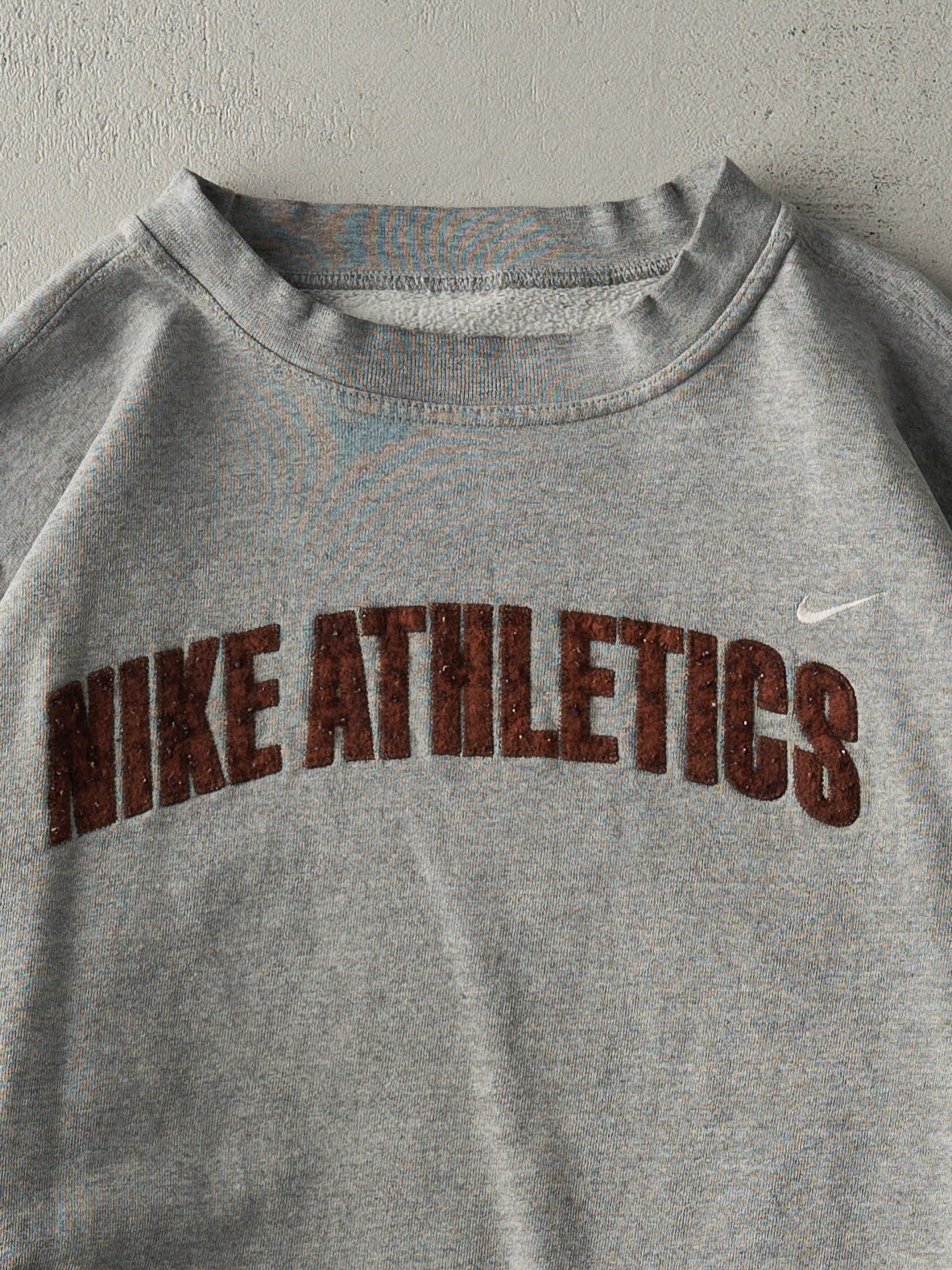 Vintage Y2K Grey Nike Athletics Crewneck (L)