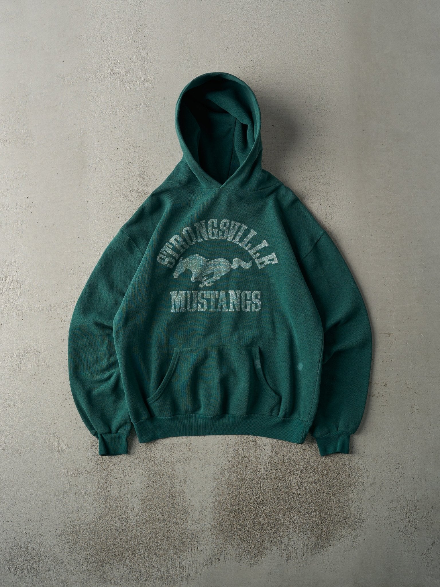 Vintage 90s Green Faded Strongsville Mustangs Hoodie (M)