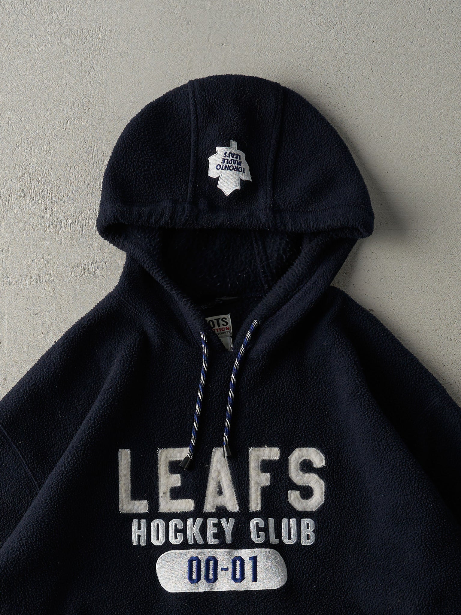 Vintage Y2K RARE Navy Toronto Maple Leafs Hockey Club Roots Fleece Hoodie (XL/XXL)