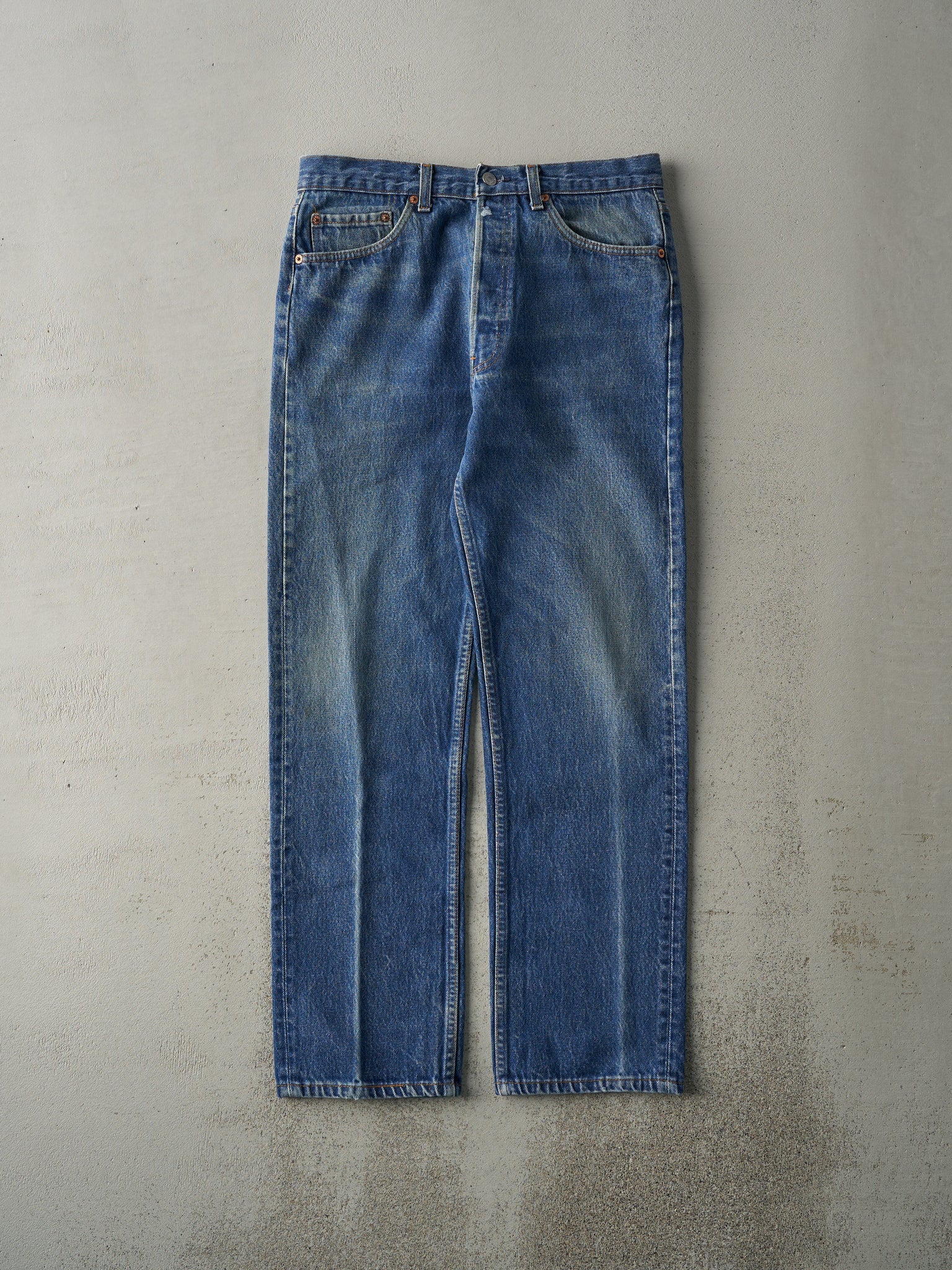 Vintage 80s Mid Wash Levi's 501 XX Jeans (31x30)