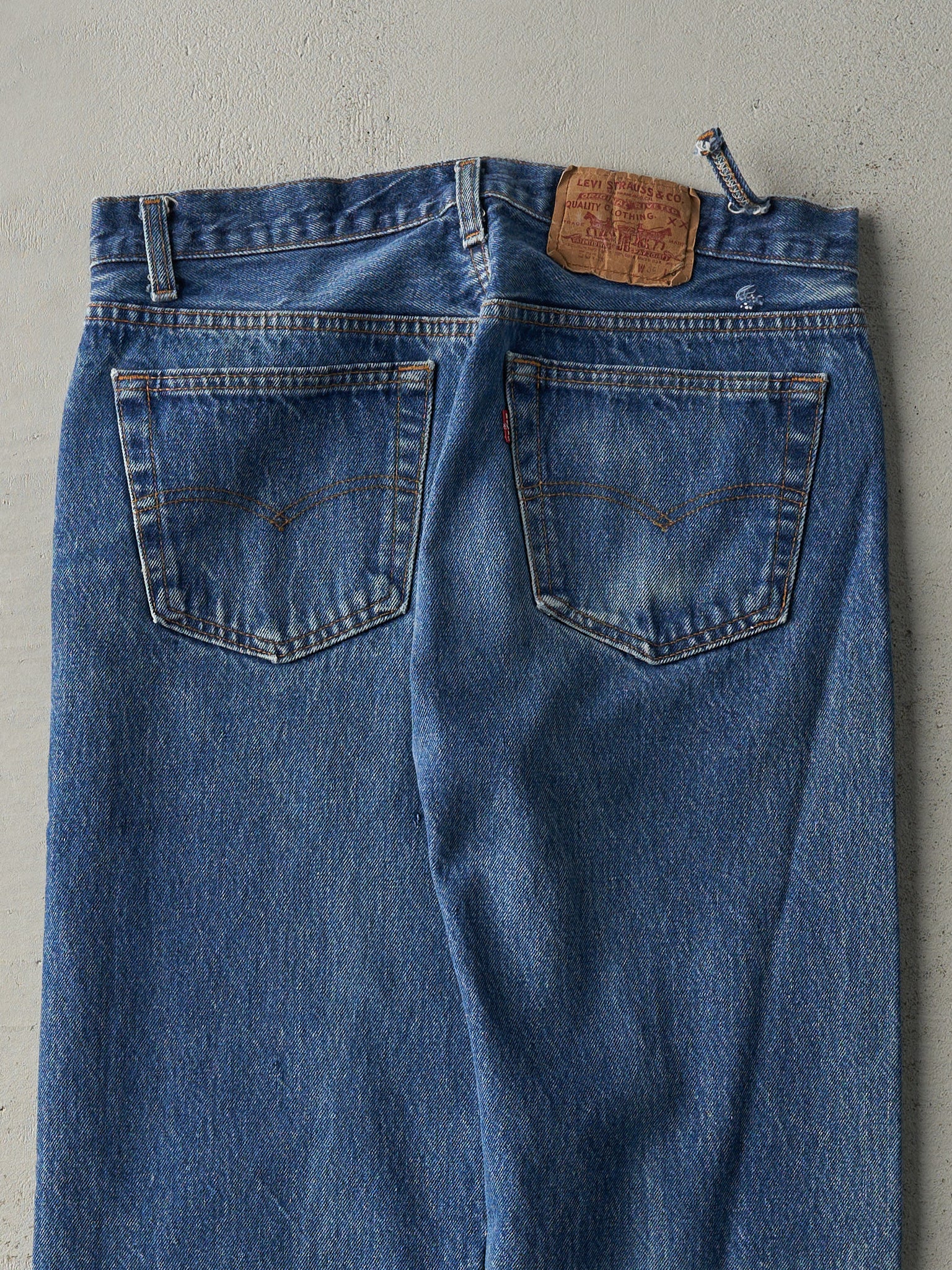 Vintage 80s Mid Wash Levi's 501 XX Jeans (31x30)