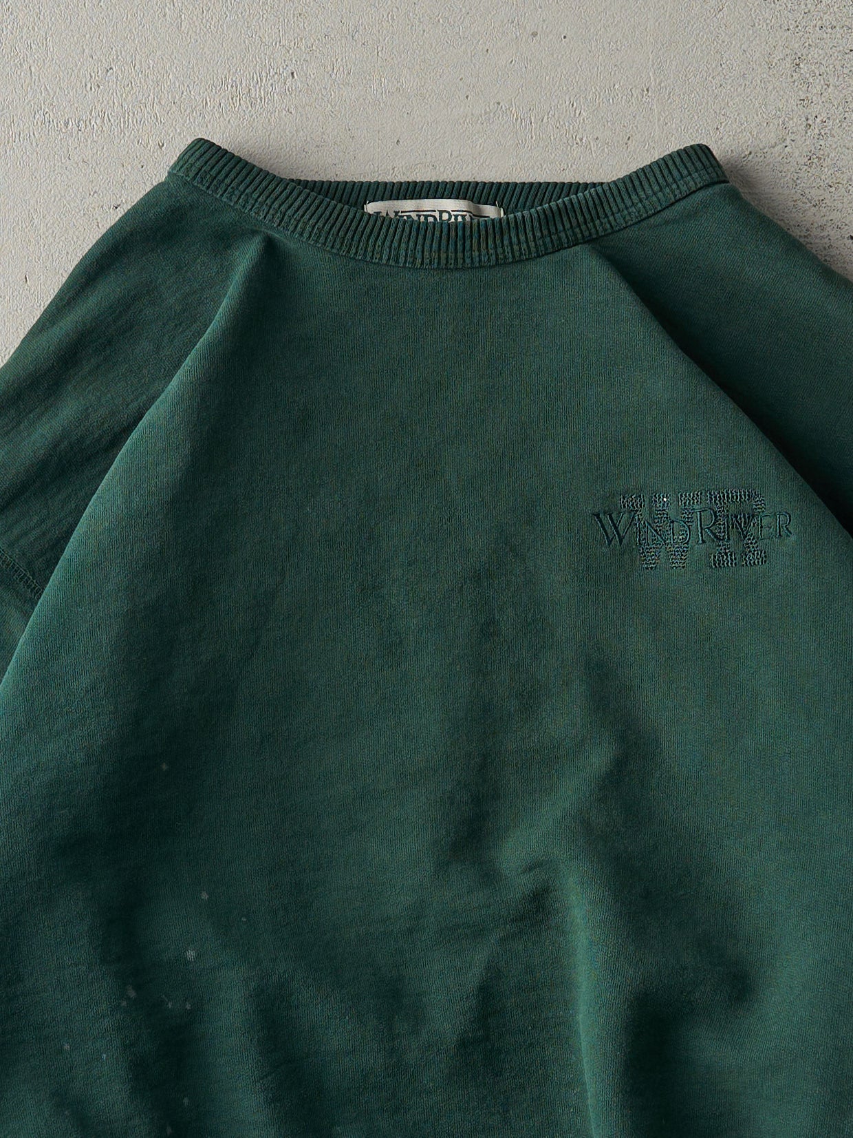 Vintage 90s Forest Green Embroidered Wind River Crewneck (L)