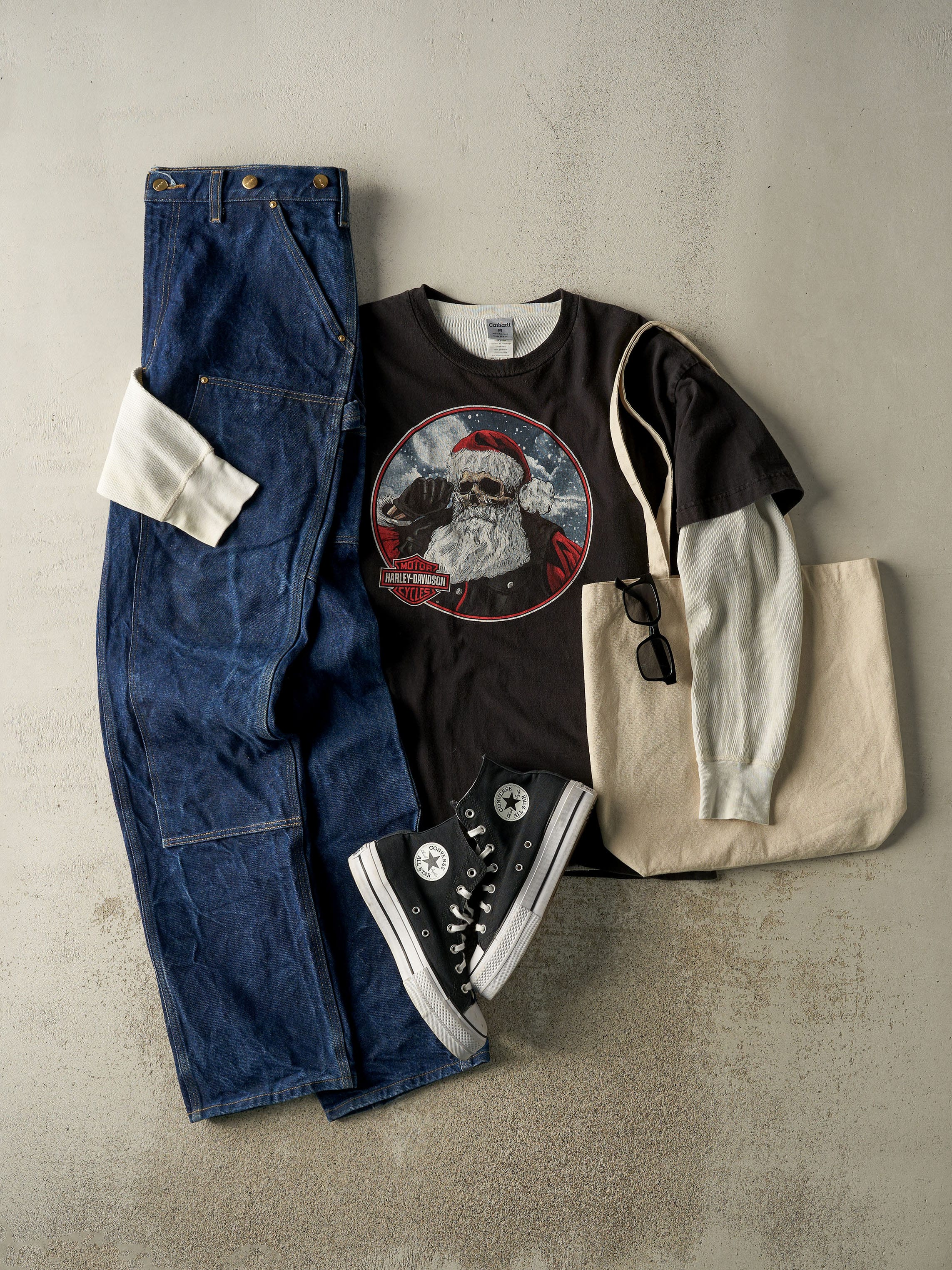 Vintage 21' Black Harley Davidson Santa Tee (L/XL)