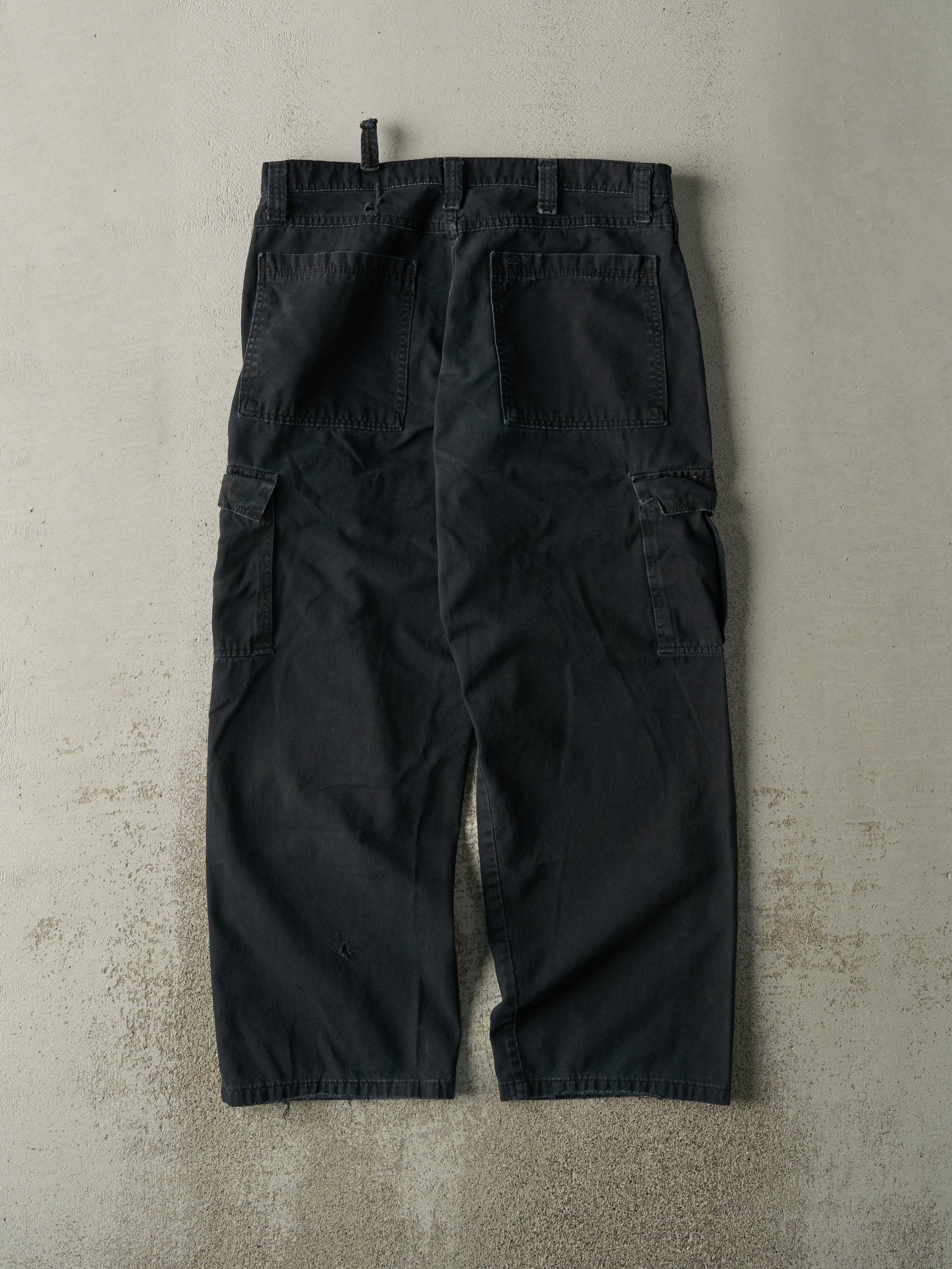 Vintage Y2K Faded Black Wrangler Cargo Pants (34x28.5)