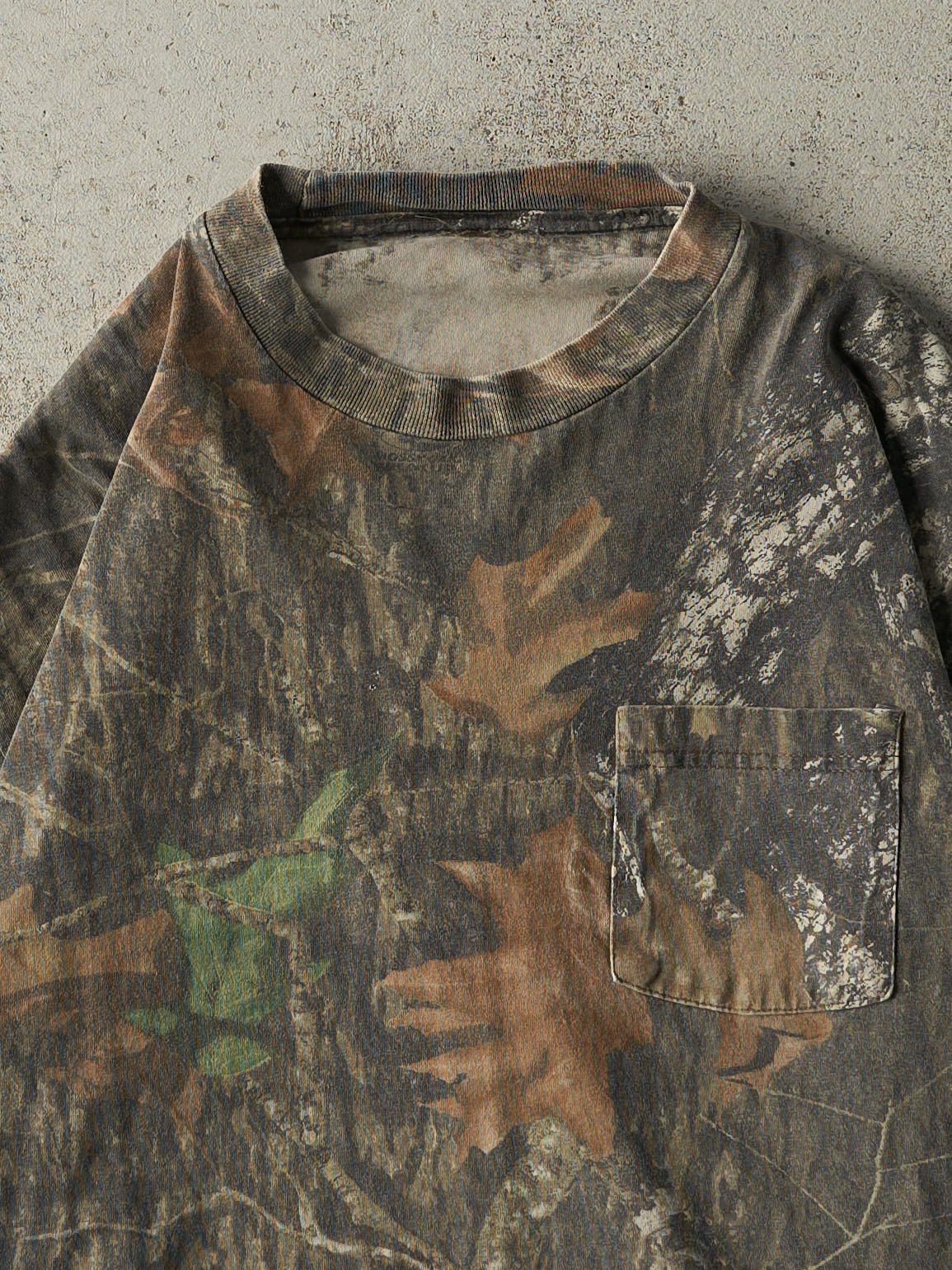 Vintage 90s Camo Mossy Oak Pocket Long Sleeve (L)