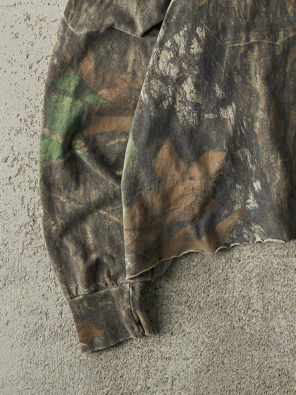 Vintage 90s Camo Mossy Oak Pocket Long Sleeve (L)