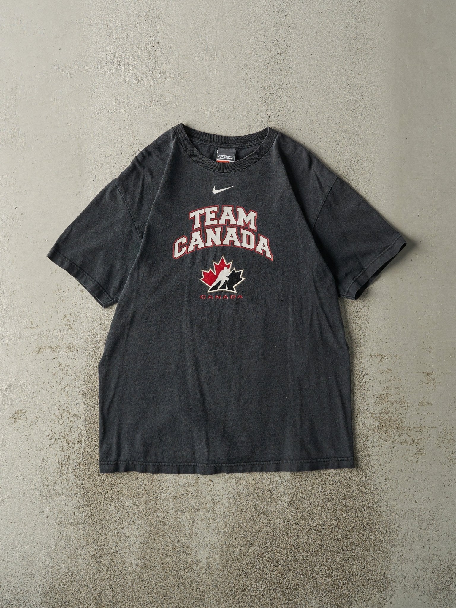 Vintage Y2K Faded Black Nike Team Canada Hockey Tee (M)