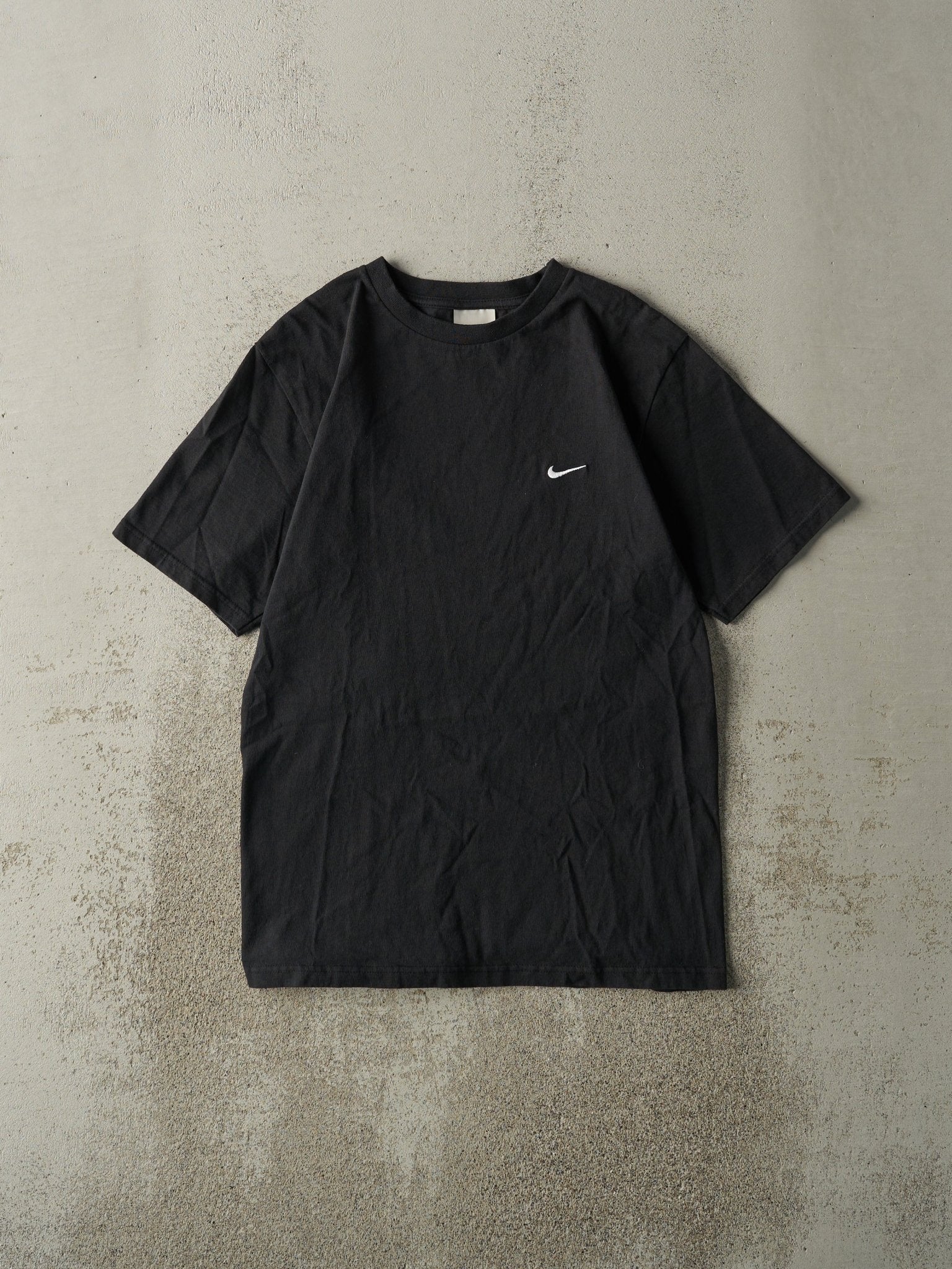 Vintage Y2K Black Nike Embroidered Swoosh Tee (S)