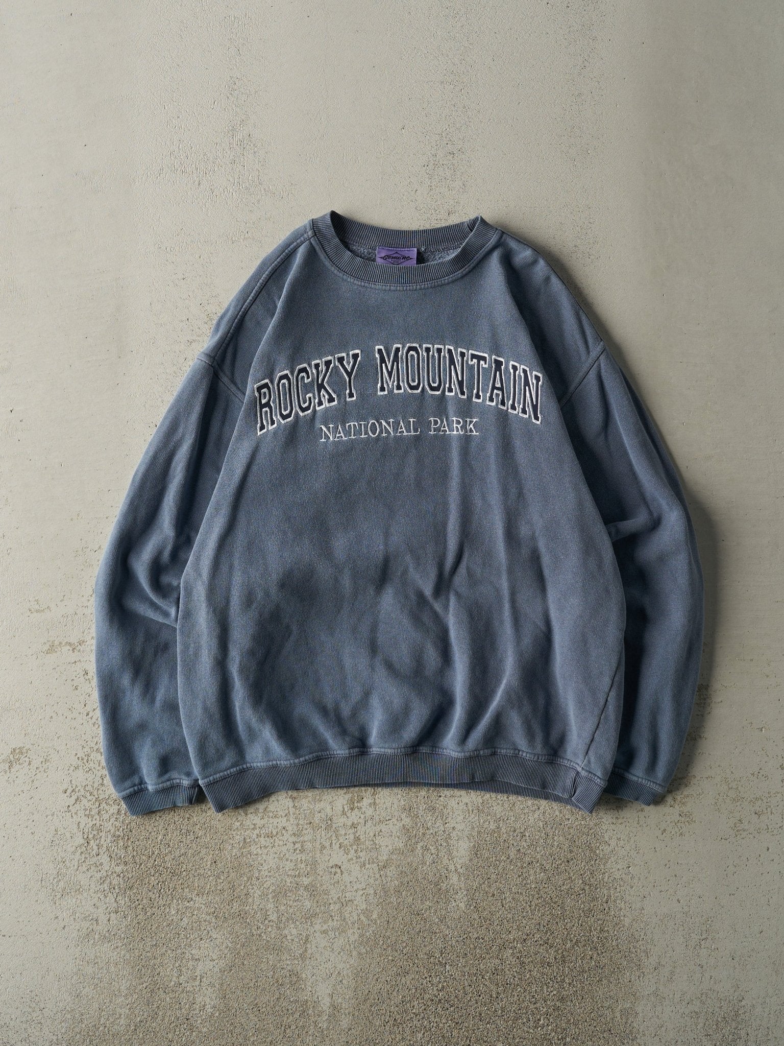 Vintage Y2K Blue Rocky Mountain National Park Crewneck (L)