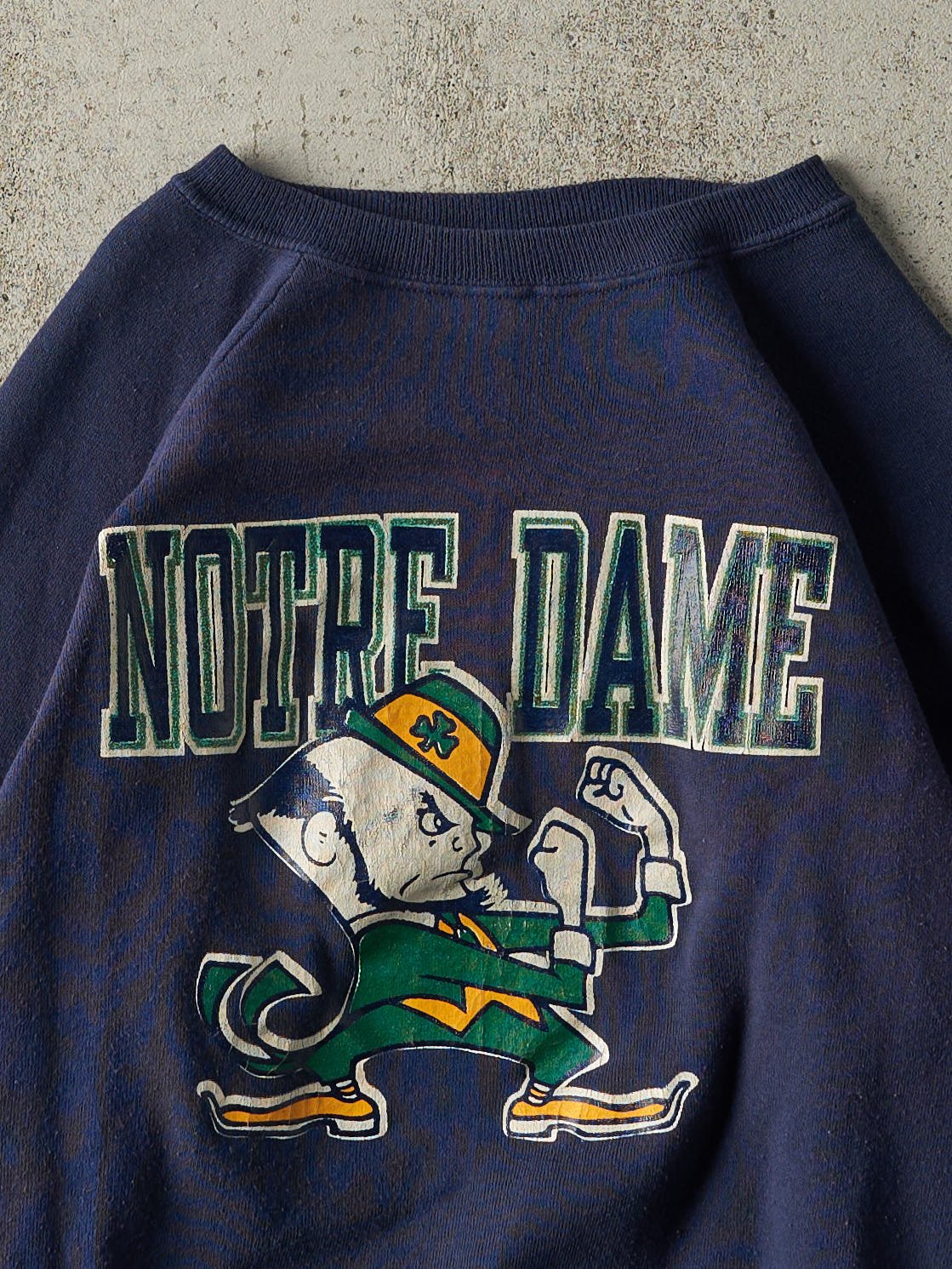 80s NOTRE DAME ATHLETIC DEPT 五段中抜き ひび割れプリント Tシャツ 杢グレー★ビンテージ カレッジ スポーツ 88/12 霜降り USA製 Notre Dame\u0027s Kind of Town \u2013 Notre Dame Fighting Irish \u2013 Official