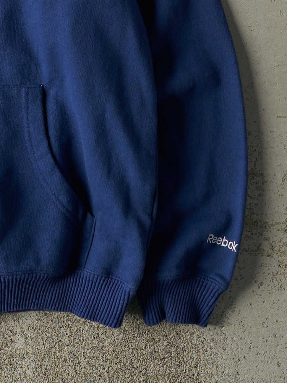Vintage Y2K Blue Toronto Maple Leafs Reebok Embroidered Hoodie (S/M)