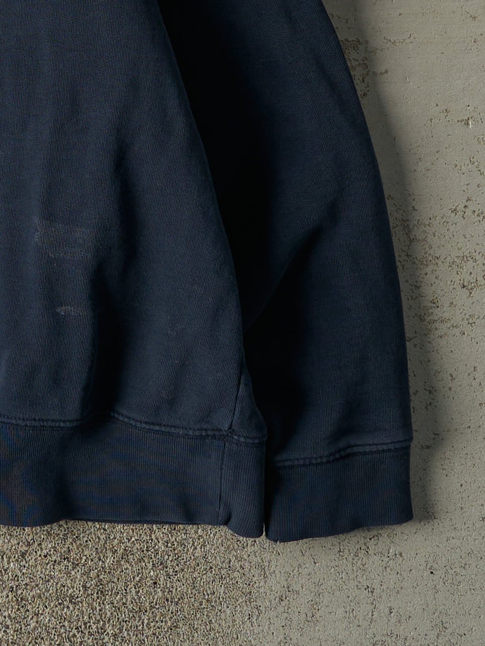 Vintage 90s Navy Blue Embroidered LL Bean Crewneck (L)