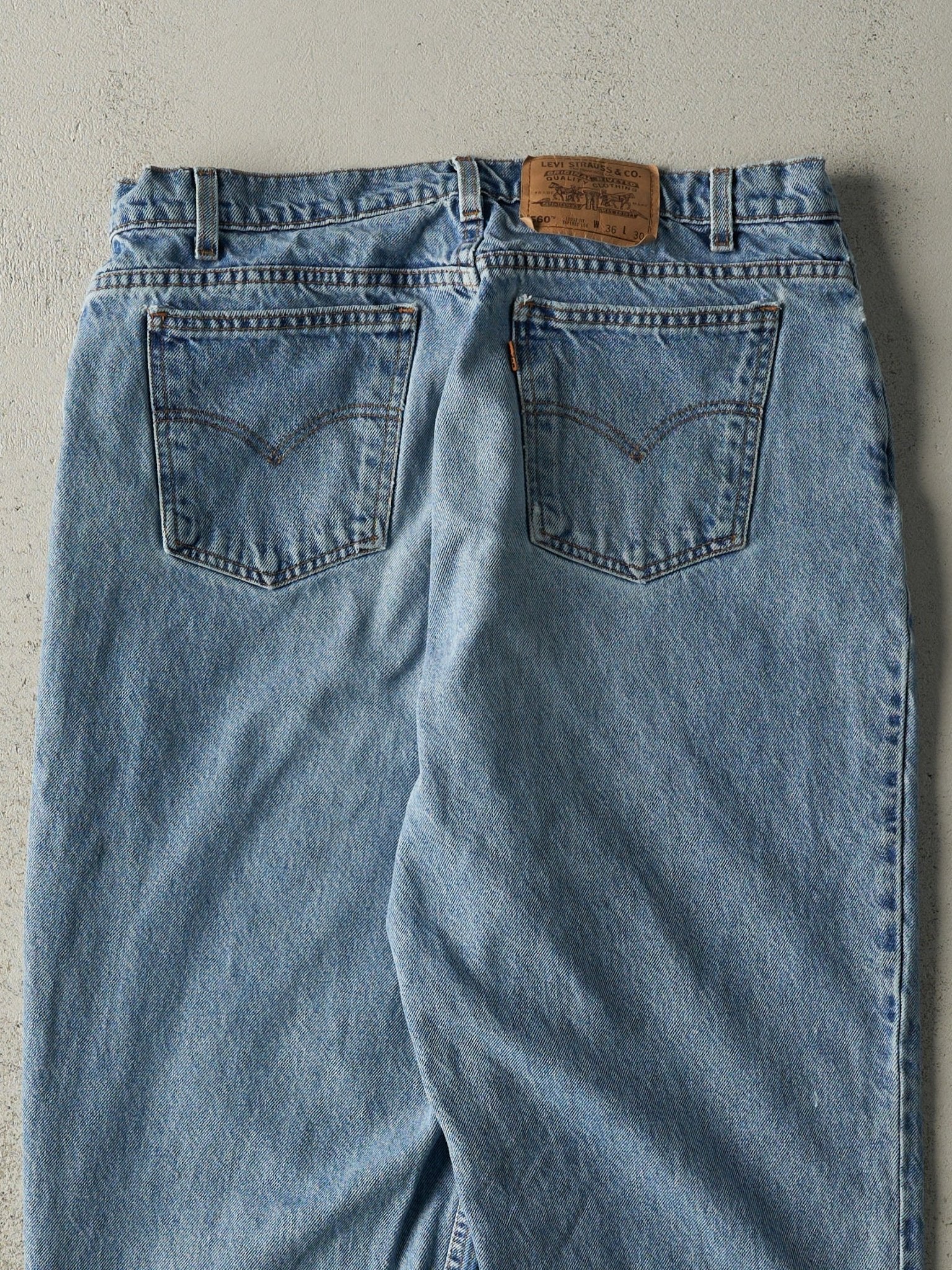 Vintage 90s Light Wash Levi's 560 Orange Tab Jeans (34x29)