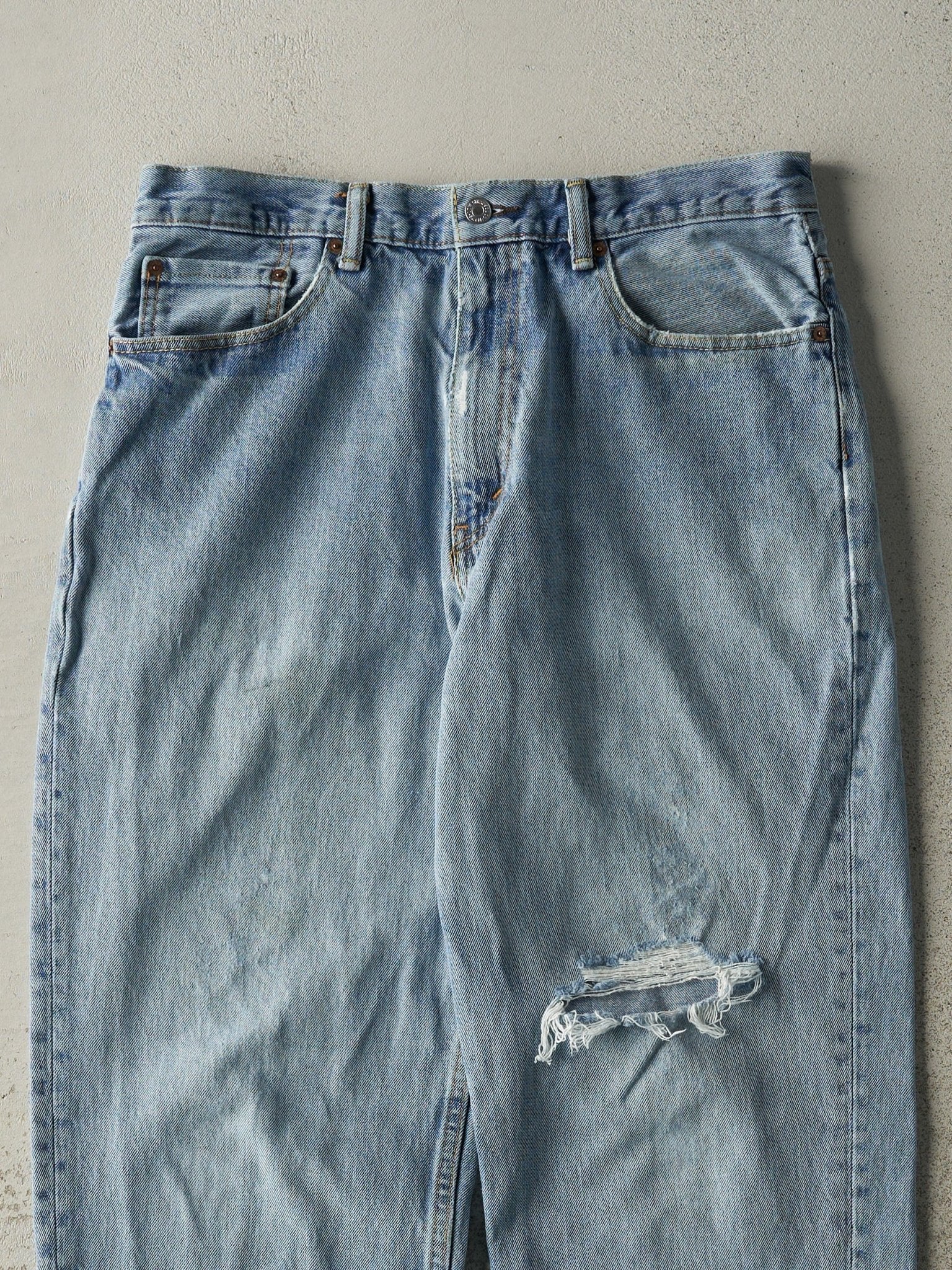 Vintage Y2K Light Wash Levi's 500 Jeans (34x32.5)