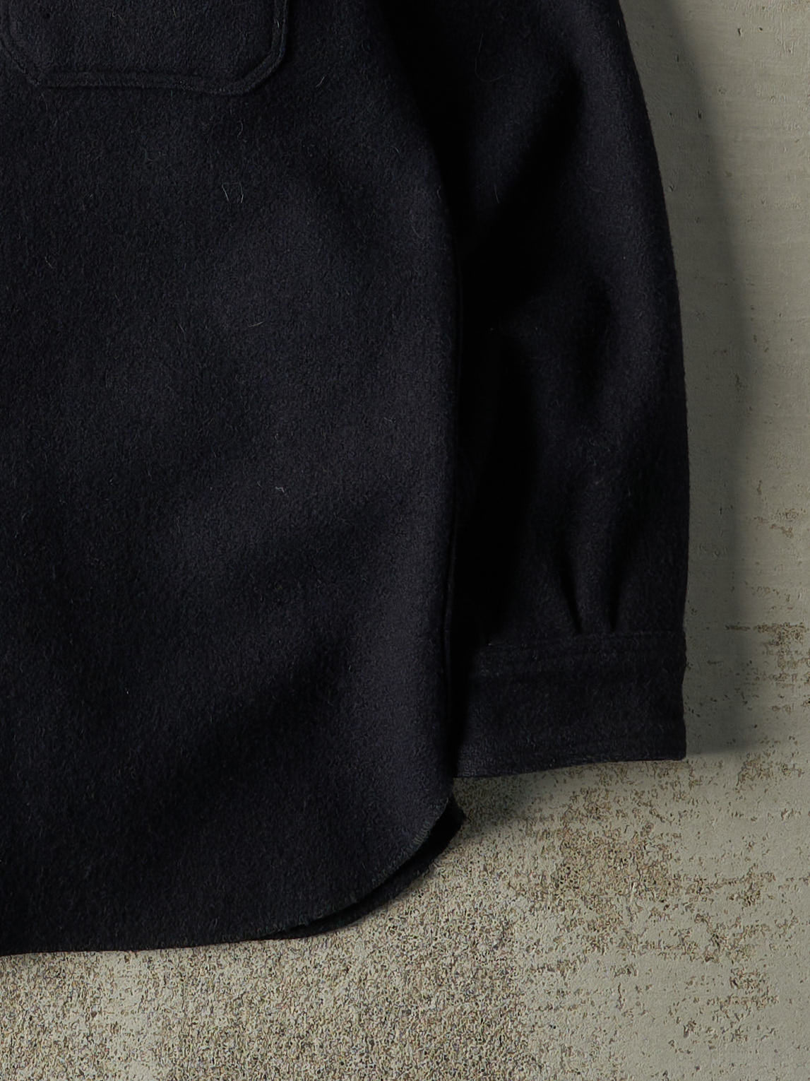 Vintage 80s Navy Blue Woolrich Wool Button Up Jacket (M)