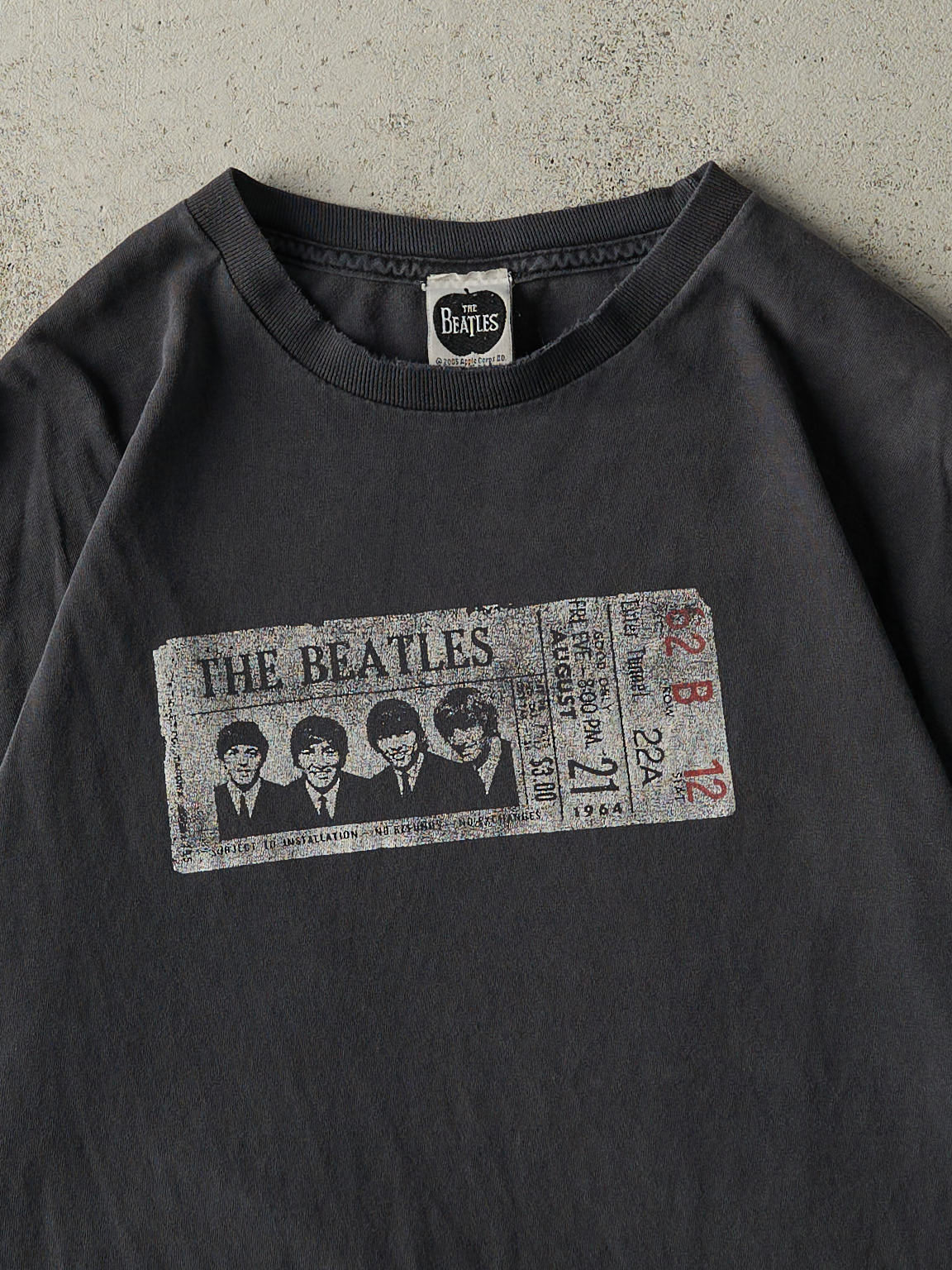 Vintage 05' Faded Black The Beatles Tee (M)