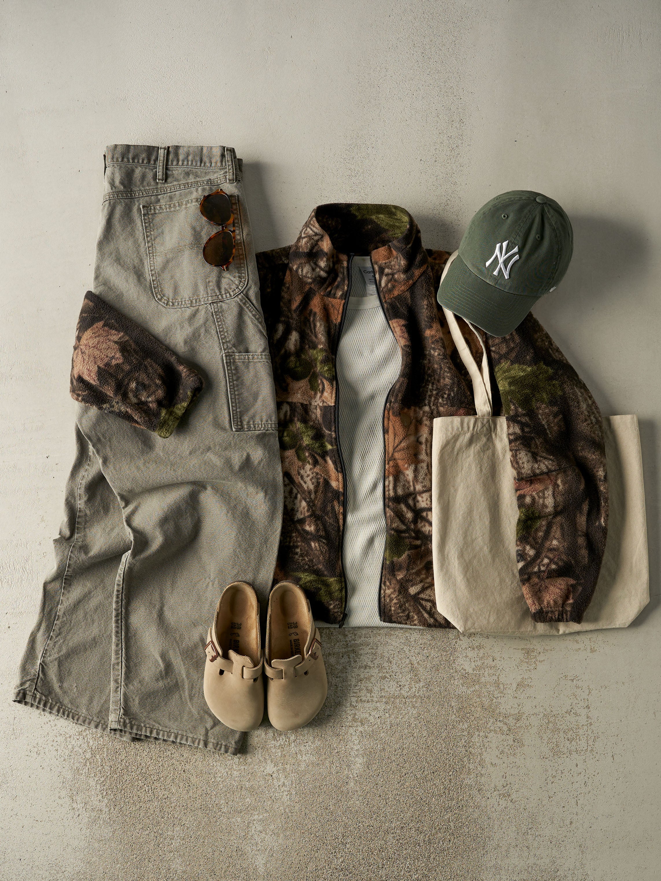 Vintage Y2K Camo Zip Up Fleece (S/M)
