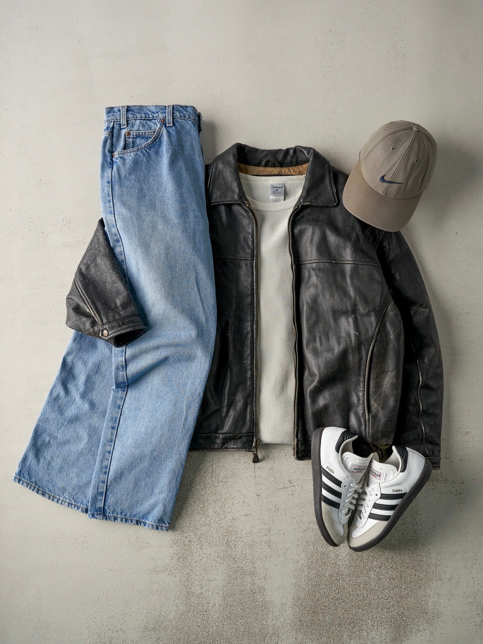 Vintage 90s Light Wash Levi's 505 Orange Tab Jeans (34x29.5)