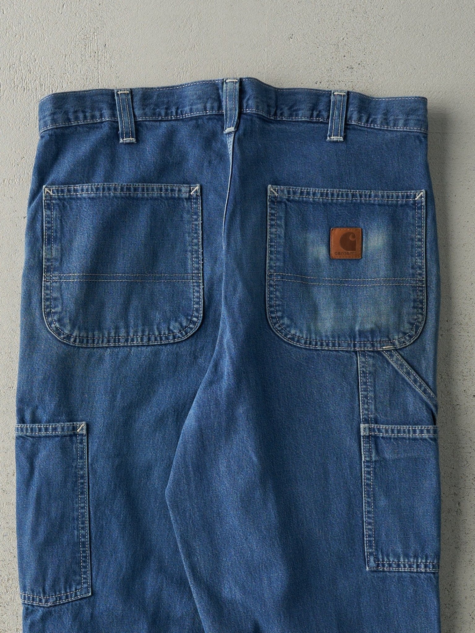 Vintage Y2K Mid Wash Carhartt Dungaree Fit Workwear Jeans (33x30)