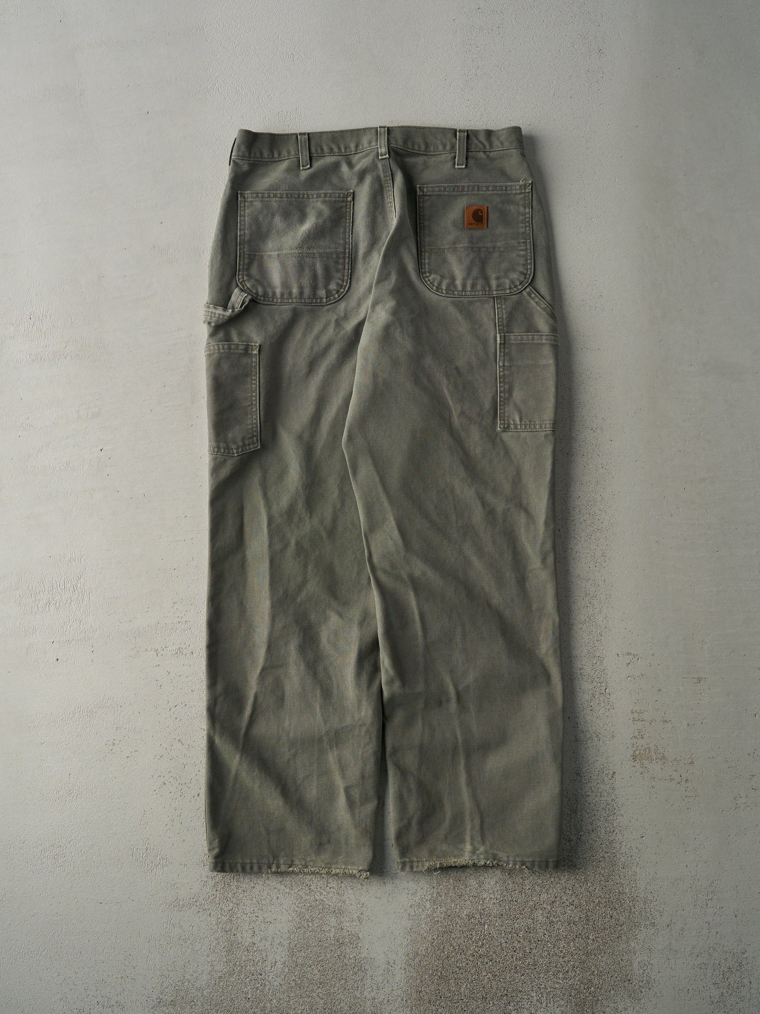 Vintage Y2K Green Dungaree Fit Carhartt Carpenter Pants (34x31)