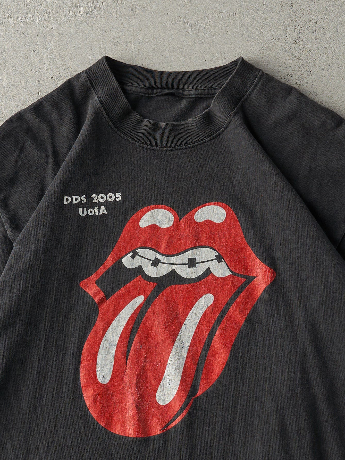 Vintage 05' Dental Surgery University of Alberta Tee (M)
