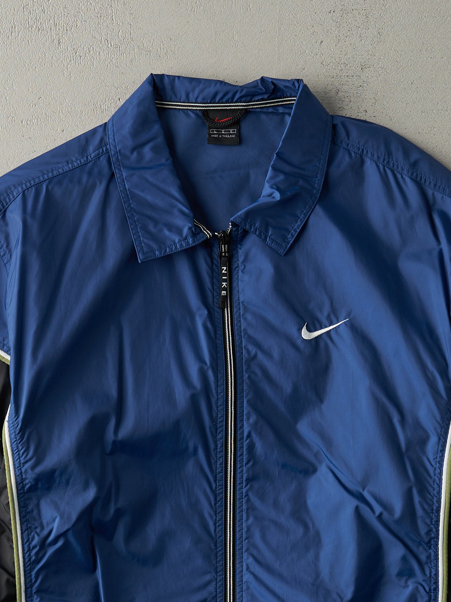 Vintage Y2K Navy Blue Nike Windbreaker Jacket (M)