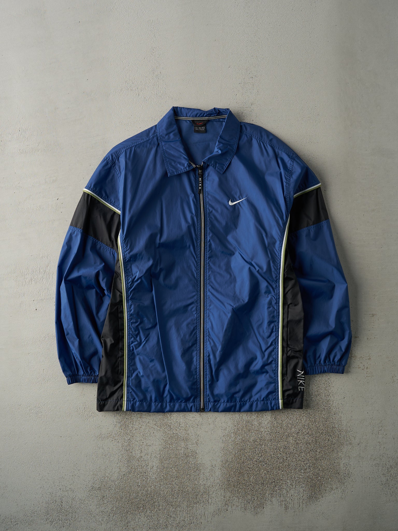 Vintage Y2K Navy Blue Nike Windbreaker Jacket (M)