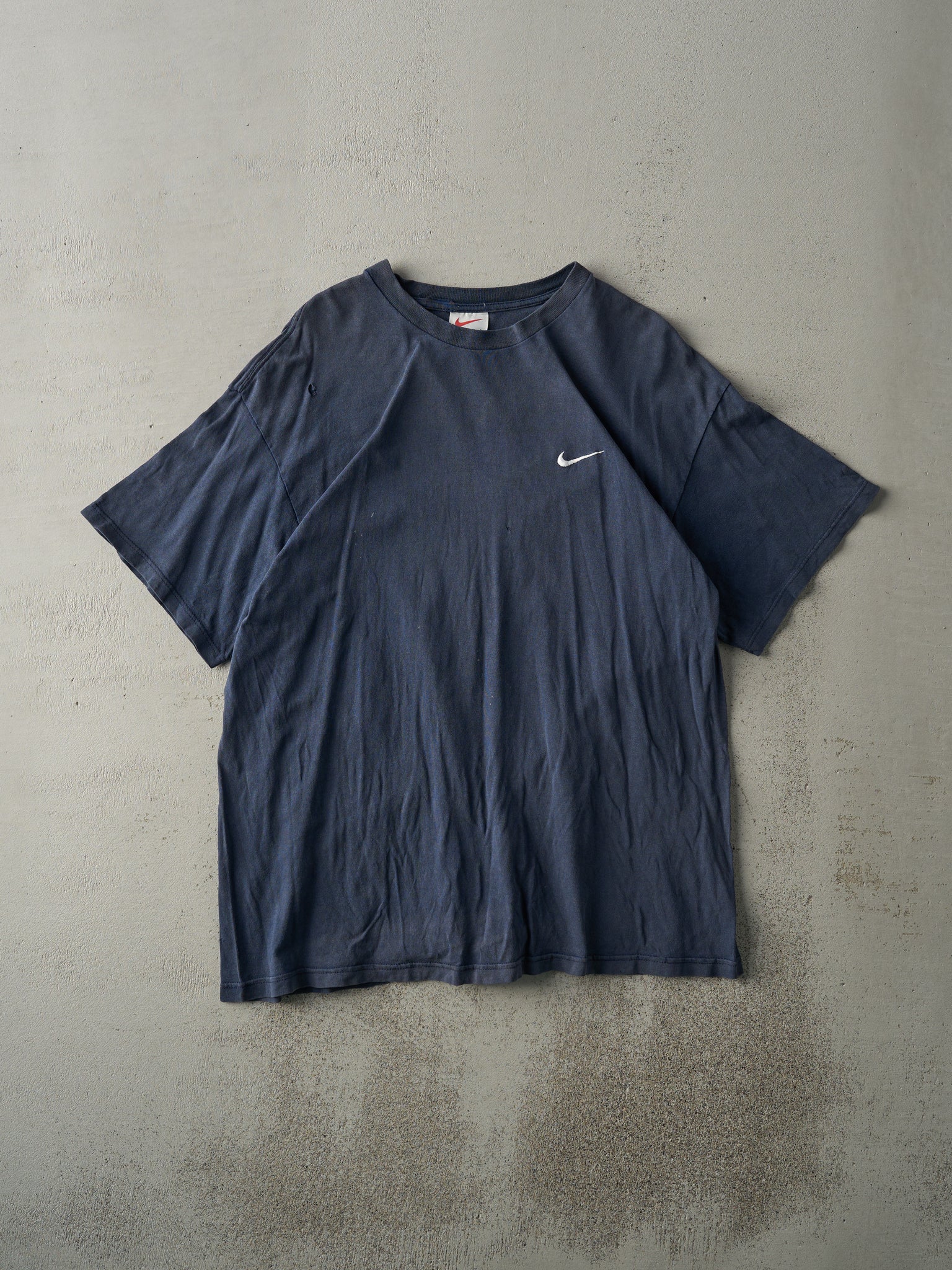 Vintage 90s Faded Navy Blue Nike Embroidered Swoosh Tee (L)