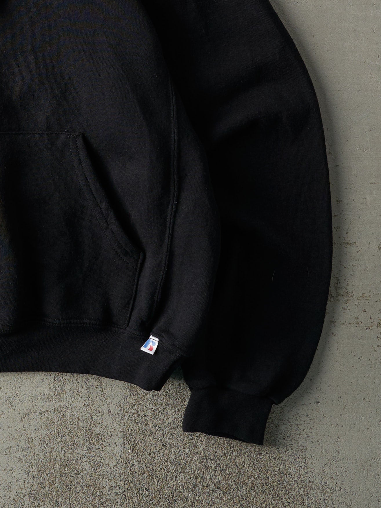 Vintage Y2K Black Blank Russell Athletic Hoodie (M)