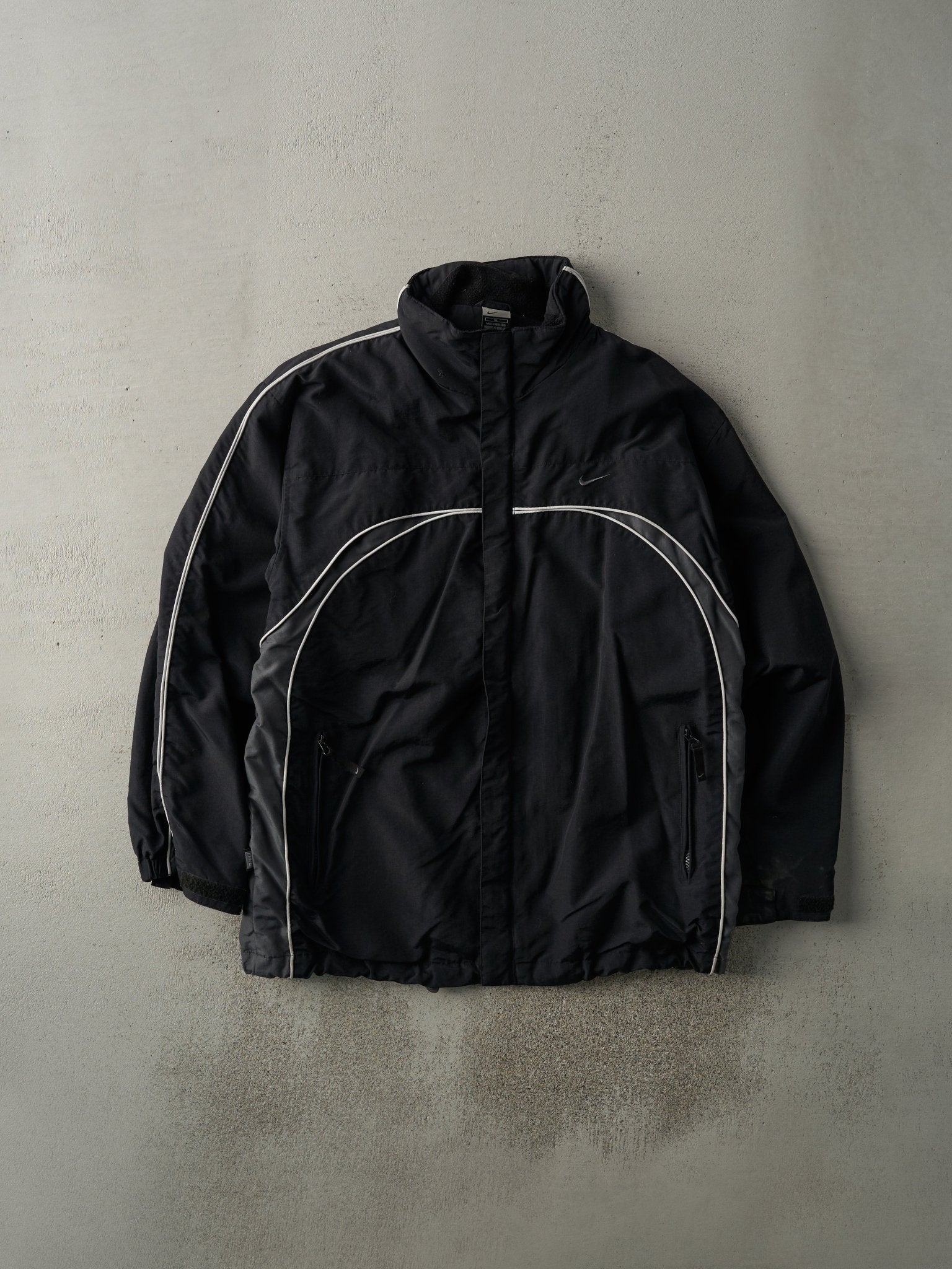 Vintage 90s Black Nike Jacket (L) â Rebalance Vintage