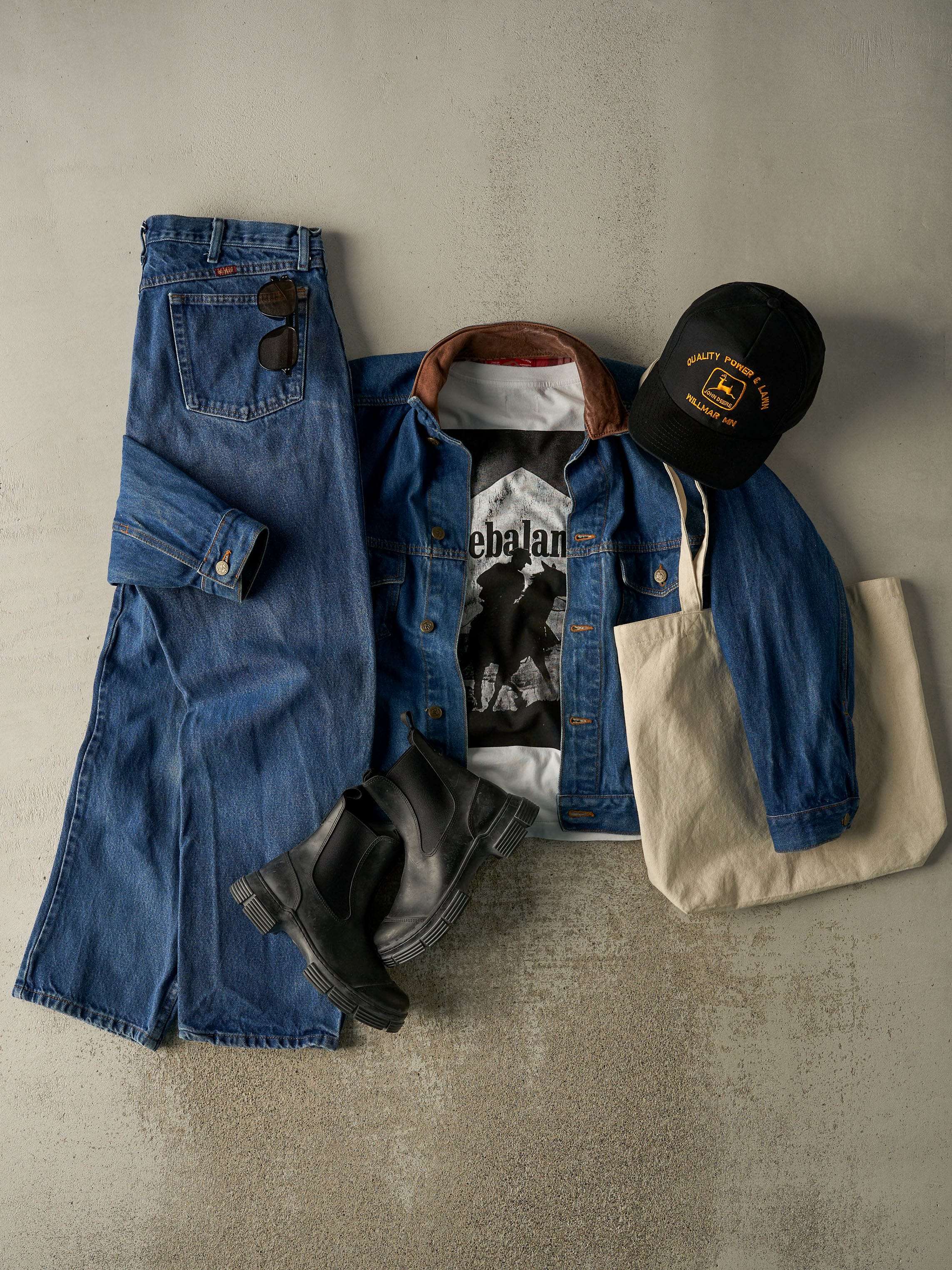 Vintage 80s Dark Wash Marlboro Denim Jacket (S/M)