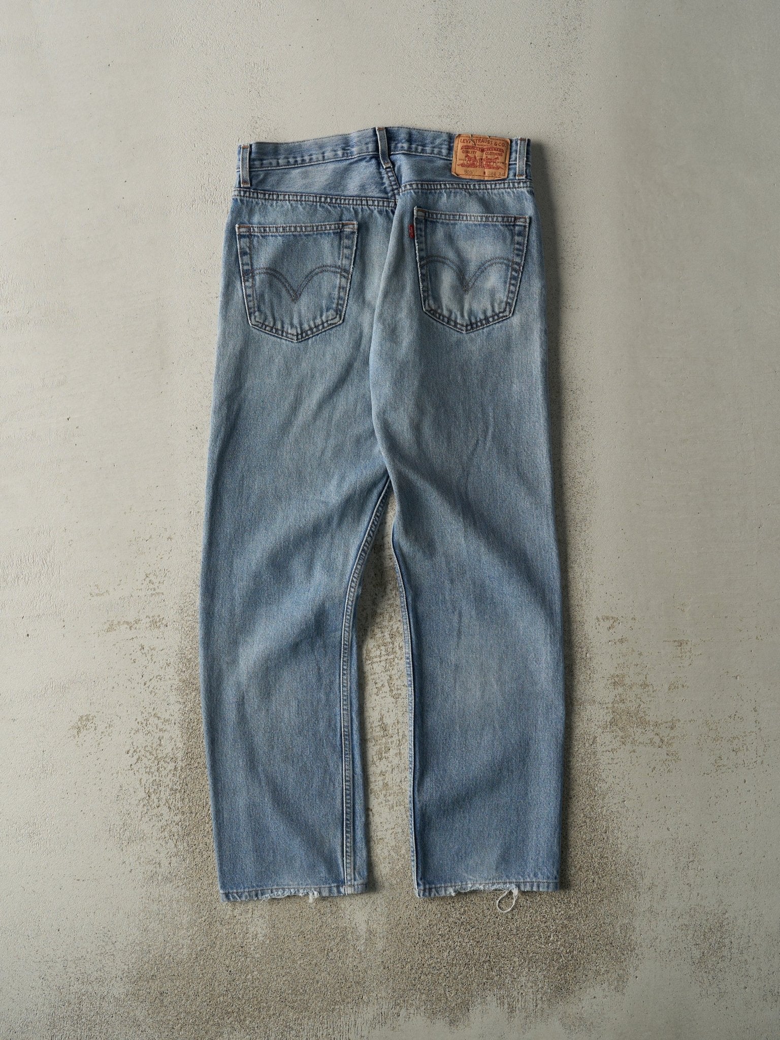 Vintage Y2K Light Wash Levi's 505 Jeans (33x32)